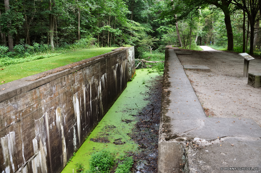 Cuyahoga National Park Mauer Kanal Landschaft Straße Körper des Wassers Baum Gras Entwicklung des ländlichen Himmel Bäume Pfad Sommer Wald Land landschaftlich Park Reisen im freien Wasser Art und Weise Szenerie Fluss Garten Barrier Wolken Pflanze Wolke Landschaft Feld Umgebung sonnig Reling natürliche Track Zaun im freien Holz Bauernhof Brücke See Horizont Berg Tag Stein Wanderweg Sonnenlicht Herbst Landwirtschaft außerhalb Blatt Obstruktion Berge Tourismus Urlaub Sonne Blätter Wild Busch Saison alt Ozean Gehweg Architektur Szene Wanderweg zu Fuß Richtung Aufstieg Stream Wellenbrecher Land Struktur fallen Wiese Transport Frühling Meer aus Holz Steigung wall channel landscape road body of water tree grass rural sky trees path summer forest country scenic park travel outdoor water way scenery river garden barrier clouds plant cloud countryside field environment sunny railing natural track fence outdoors wood farm bridge lake horizon mountain day stone footpath sunlight autumn agriculture outside leaf obstruction mountains tourism vacation sun leaves wild bush season old ocean walkway architecture scene trail walk direction ascent stream breakwater land structure fall meadow transportation spring sea wooden slope