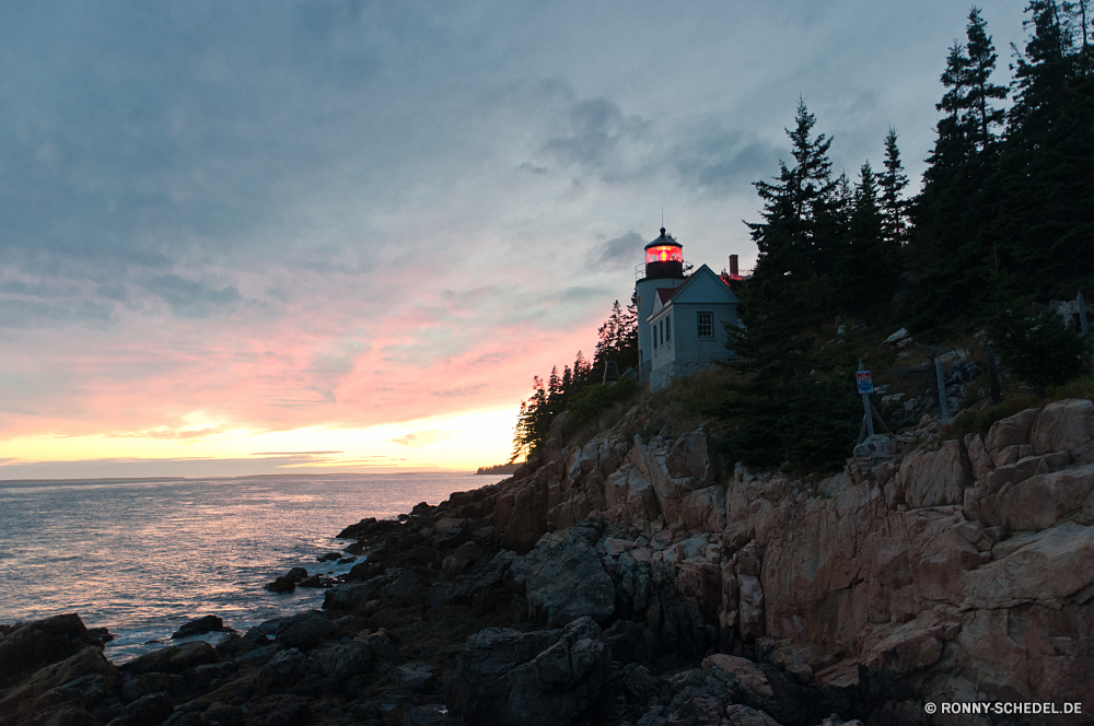 Acadia National Park Leuchtfeuer Turm Struktur Landschaft Berg Himmel Tourismus Reisen Fels Klippe Schloss Meer Felsen Küste Architektur Ozean Gebäude Wahrzeichen Wolken Leuchtturm landschaftlich Ufer Urlaub Haus Insel Berge Kirche Licht Sonnenuntergang Wasser im freien Hügel Szenerie im freien Tourist Strand Stein Horizont Baum Befestigung Schiff Palast Süden alt Sommer Tal Wellenbrecher Religion Mauer Geschichte Spitze Navigation Tag Küste 'Nabend Wüste Urlaub Sonne Kloster Festung Wald Szene Wandern Sonnenaufgang Wellen Defensive Struktur Park nationalen Steigung Gipfeltreffen Sand Barrier felsigen Dorf Dämmerung Panorama Ziel berühmte Stadt Wetter Schlucht beacon tower structure landscape mountain sky tourism travel rock cliff castle sea rocks coast architecture ocean building landmark clouds lighthouse scenic shore vacation house island mountains church light sunset water outdoors hill scenery outdoor tourist beach stone horizon tree fortification ship palace south old summer valley breakwater religion wall history peak navigation day coastline evening desert holiday sun monastery fortress forest scene hiking sunrise waves defensive structure park national slope summit sand barrier rocky village dusk panorama destination famous town weather canyon