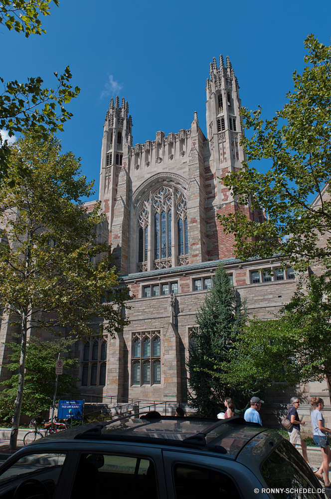 Yale University Universität Kathedrale Kirche Architektur Gebäude Turm Religion Tourismus Stadt Wahrzeichen Reisen alt historischen Geschichte Denkmal historische religiöse Himmel Tourist Antike England berühmte mittelalterliche Stein St Katholische Stadt Gottesdienst Kuppel Attraktion aussenansicht Kapelle Kultur Tempel Fassade glauben Urlaub Platz heilig Hochschule groß Platz Struktur beten Stil Glocke Urban Uhr Wolken Schloss Palast Bäume Nacht Kirchturm Turmspitze architektonische Spiritualität Hauptstadt Kreuz Halle Gebet Königliche Erbe Gebäude university cathedral church architecture building tower religion tourism city landmark travel old historic history monument historical religious sky tourist ancient england famous medieval stone st catholic town worship dome attraction exterior chapel culture temple facade faith vacation place holy college great square structure pray style bell urban clock clouds castle palace trees night steeple spire architectural spirituality capital cross hall prayer royal heritage buildings