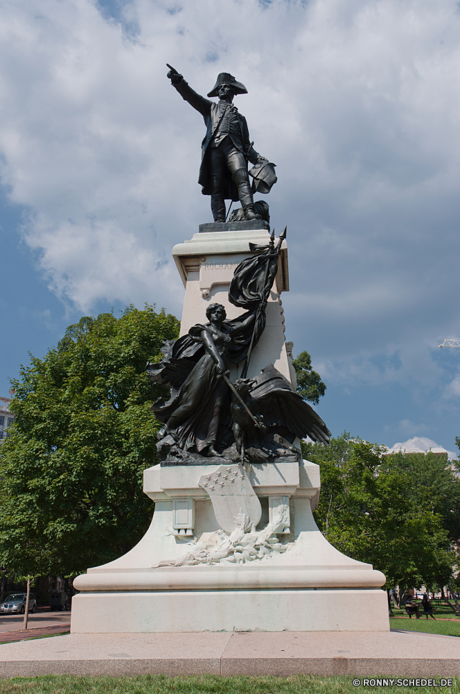 Washington DC Podest Unterstützung Statue Tragkonstruktion Struktur Denkmal Architektur Geschichte Skulptur Gebäude Wahrzeichen Gedenkstätte Himmel alt Stadt historischen Tourismus Reisen berühmte Brunnen historische Kultur Bronze Stein aussenansicht Palast König Königliche Kunst Kirche Pferd Park im freien Tourist Platz Religion Turm Spalte Urban St. Antike außerhalb Ziel Platz Detail Queen Wolke England Mauer religiöse Stadt Straße Abbildung Schloss Kapelle Kreuz Symbol Gold pedestal support statue supporting structure structure monument architecture history sculpture building landmark memorial sky old city historic tourism travel famous fountain historical culture bronze stone exterior palace king royal art church horse park outdoors tourist square religion tower column urban saint ancient outside destination place detail queen cloud england wall religious town street figure castle chapel cross symbol gold