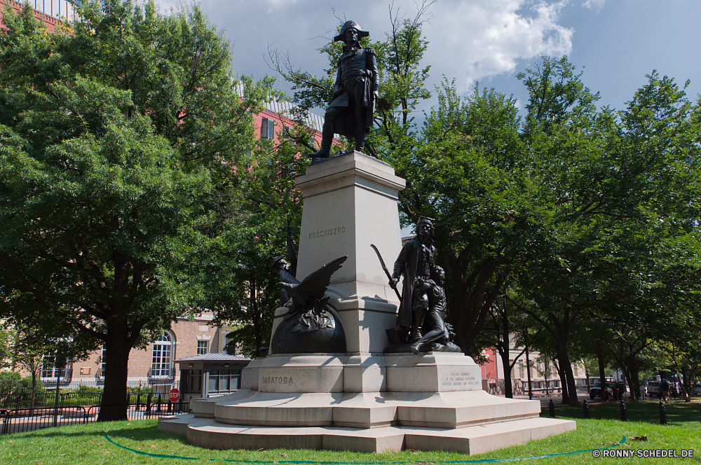 Washington DC Statue Podest Struktur Unterstützung Architektur Gedenkstätte Denkmal Tragkonstruktion Geschichte Skulptur Gebäude alt historischen Wahrzeichen Religion Messing Reisen Himmel Glocke-Côte Tourismus Park Kultur Stadt Universität Antike historische Stein Brunnen Kirche Obdach Palast Tourist Turm Baum Tempel berühmte außerhalb Kunst Schutzüberzug Königliche religiöse Garten aussenansicht Spalte im freien Bäume Friedhof traditionelle im freien Gold Katholische Marmor Gottesdienst Erbe Kreuz Grabstein Gott Bespannung Urban Bronze König Gebet Schloss Mauer Krieg St. Pferd Gebäude Platz statue pedestal structure support architecture memorial monument supporting structure history sculpture building old historic landmark religion brass travel sky bell cote tourism park culture city university ancient historical stone fountain church shelter palace tourist tower tree temple famous outside art protective covering royal religious garden exterior column outdoors trees cemetery traditional outdoor gold catholic marble worship heritage cross gravestone god covering urban bronze king prayer castle wall war saint horse buildings place