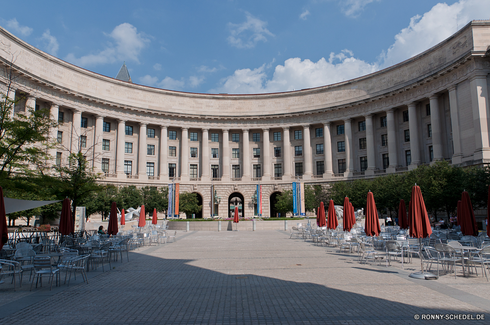 Washington DC Gebäude Palast Architektur Residenz Haus Universität Wahrzeichen Stadt Struktur Reisen Schule Tourismus Hochschule Geschichte Fassade Büro Denkmal Himmel historischen Museum historische alt Spalte Tourist Königliche Platz Wohnung Stadt Urban aussenansicht Regierung Schloss berühmte Straße Besichtigungen Statue Flag Stein Park Bau Hauptstadt Zentrum sonnig Platz barocke König Kuppel Sommer Startseite England Garten Turm Spalten Tor Tour Skulptur Kultur Gehäuse Kirche Plaza nationalen Anlage Parlament Queen Häuser Blick in die Vereinigte Stadtansicht Gras building palace architecture residence house university landmark city structure travel school tourism college history facade office monument sky historic museum historical old column tourist royal square dwelling town urban exterior government castle famous street sightseeing statue flag stone park construction capital center sunny place baroque king dome summer home england garden tower columns gate tour sculpture culture housing church plaza national facility parliament queen houses sight united cityscape grass