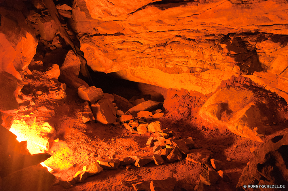 Mammoth Cave National Park Schlucht Schlucht Tal Sonne Wüste Landschaft Fels Berg Sonnenuntergang Himmel Orange Sterne Himmelskörper nationalen Park Reisen Sand natürliche depression Sonnenaufgang Wolken Dämmerung Berge Baum Grand im freien im freien Stein Geologie Westen Höhle Südwesten Tourismus Klippe Felge Horizont landschaftlich Licht natürliche gelb Aushöhlung Morgenröte Wandern Felsen Urlaub geologische geologische formation dunkel Kontur Fluss Wolke Wasser Farbe 'Nabend Kürbis Welt Süden alt Sandstein fallen Wahrzeichen Herbst Wild Szene trocken heiß Tourist Umgebung Mesa Sonnenlicht Abenteuer Golden Grunge Textur Szenerie Darm-Trakt Braun Arid Wunder Bildung Vulkan Dämmerung felsigen Wildnis dramatische Feuer Tapete Erde Muster Nacht Kunst bunte Boden Hintergrund Kohle im Alter von am Morgen canyon ravine valley sun desert landscape rock mountain sunset sky orange star celestial body national park travel sand natural depression sunrise clouds dusk mountains tree grand outdoor outdoors stone geology west cave southwest tourism cliff rim horizon scenic light natural yellow erosion dawn hiking rocks vacation geological geological formation dark silhouette river cloud water color evening pumpkin world south old sandstone fall landmark autumn wild scene dry hot tourist environment mesa sunlight adventure golden grunge texture scenery tract brown arid wonder formation volcano twilight rocky wilderness dramatic fire wallpaper earth pattern night art colorful ground backdrop coal aged morning