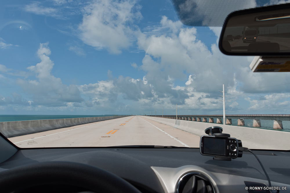 Florida Keys Auto Transport Auto Auto Straße Fahrzeug Geschwindigkeit Verkehr Rad Laufwerk Autobahn schnell fahren Reisen Verkehr Kfz Gerät Reifen Cabrio macht Straße Motor Himmel Luxus Bewegung Asphalt Windschutzscheibe Motor Spiegel moderne Licht Schnellstraße Sitz Unterstützung Bewegung Weichzeichnen Sport Bildschirm Sport Cockpit Reise Wolke Flugzeug Rennsport Mechanismus Treiber Gestaltung Kopfstütze Technologie Räder Rennen Verschieben Neu Metall Felgen Landschaft Schutzüberzug Glas Jet Tragfläche Urlaub Art und Weise Flügel Innenseite Autos Rest Flugzeug Land teure Maschine Verkehrsflugzeug Reise Scheinwerfer Wolken hell im freien Sonnenuntergang mechanisches Gerät Stil Kfz Kurve Kontrolle Flughafen hoch Tag verschwommen Linie Geschäft Chrom fliegen horizontale Verkleidungsscheibe Hand dunkel Luft Freiheit Radfahrzeug Sand Detail Pferdestärke Lenkung Stoßstange Luftfahrt schwarz Zoom Strecke Farbe Modell leere elegante Flug Flugzeug Zurück Propeller Bespannung Horizont Innenraum car transportation auto automobile road vehicle speed transport wheel drive highway fast driving travel traffic motor vehicle device tire convertible power street engine sky luxury motion asphalt windshield motor mirror modern light expressway seat support movement blur sport screen sports cockpit trip cloud airplane racing mechanism driver design headrest technology wheels race moving new metal car wheel landscape protective covering glass jet airfoil vacation way wing inside cars rest plane country expensive machine airliner journey headlight clouds bright outdoor sunset mechanical device style automotive curve control airport high day blurred line business chrome fly horizontal spoiler hand dark air freedom wheeled vehicle sand detail horsepower steering bumper aviation black zoom route color model empty elegant flight aircraft back propeller covering horizon interior