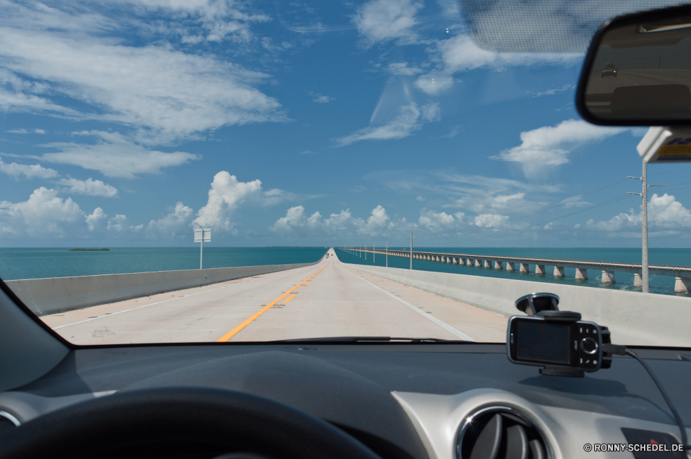 Florida Keys Flügel Tragfläche Straße Auto Transport Gerät Reisen Himmel Asphalt Autobahn Geschwindigkeit Verkehr Landschaft Laufwerk Horizont Bewegung Jet Wolke Auto Wolken schnell Wüste Auto Autobahn Fahrzeug Verkehr Reise Entwicklung des ländlichen im freien Reise Bewegung Sand Szenerie Flugzeug im freien Rad Weichzeichnen Wiese Land Strecke Straße fahren Urlaub Art und Weise Berg Hügel Flugzeug Verkehrsflugzeug Sommer Richtung bewölkt landschaftlich Szene Fracht Flug Feld Rennen Verschieben Tourismus Flughafen leere Wetter Flugzeug Perspektive hell hoch Linie Kfz Wolkengebilde Freude Schnellstraße Umgebung Licht Sonnenlicht Spiegel Motor Abenteuer Pfad sonnig Ziel außerhalb fliegen Land Luft macht Landschaft Sonnenuntergang Sonne Kurve Berge Zeichen Speedway Markierung Landvermesser Politik Beschränkung Spur Zeiger Versicherung Düne Gras Weide feine Luxus Korb moderne LKW Freiheit Geschwindigkeit Bereich Panorama vertical stabilizer Sonnenschein Sport Neu ruhige Glas wing airfoil road car transportation device travel sky asphalt highway speed transport landscape drive horizon motion jet cloud auto clouds fast desert automobile freeway vehicle traffic trip rural outdoor journey movement sand scenery airplane outdoors wheel blur meadow country route street driving vacation way mountain hill aircraft airliner summer direction cloudy scenic scene cargo flight field race moving tourism airport empty weather plane perspective bright high line motor vehicle cloudscape pleasure expressway environment light sunlight mirror engine adventure path sunny destination outside fly land air power countryside sunset sun curve mountains sign speedway sectoring surveyor policy restriction lane pointer insurance dune grass pasture fine luxury basket modern truck freedom velocity area panoramic vertical stabilizer sunshine sport new tranquil glass