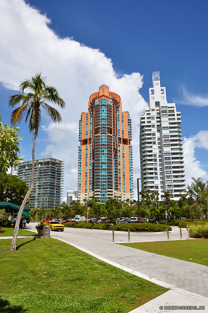 Miami Beach Wolkenkratzer Geschäftsviertel Stadt Architektur Urban Stadtansicht Gebäude Innenstadt Skyline Gebäude Turm moderne Büro groß Nacht Wolkenkratzer Landkreis Himmel Reisen finanzielle Wahrzeichen Universität Brücke Fluss Stadt Geschäft Tourismus Zentrum Straße Wasser Landschaft hoch am Wasser Lichter Szene landschaftlich Metropole Struktur 'Nabend Finanzen aussenansicht Reflexion Neu Park Metropolitan Dämmerung Vereinigte Bau Fenster Hafen Türme Wohnung Urlaub kommerzielle Haus Unternehmen Sonnenuntergang Glas Licht Dämmerung Tour Immobilien Real Bucht Baum Hochhaus Tourist beleuchtete Ziel im freien Boot berühmte Straße Hauptsitz Panorama Verkehr Hochschule See Gestaltung bunte Bäume Stahl skyscraper business district city architecture urban cityscape building downtown skyline buildings tower modern office tall night skyscrapers district sky travel financial landmark university bridge river town business tourism center street water landscape high waterfront lights scene scenic metropolis structure evening finance exterior reflection new park metropolitan dusk united construction window harbor towers apartment vacation commercial house corporate sunset glass light twilight tour estate real bay tree high rise tourist illuminated destination outdoor boat famous road headquarters panorama traffic college lake design colorful trees steel