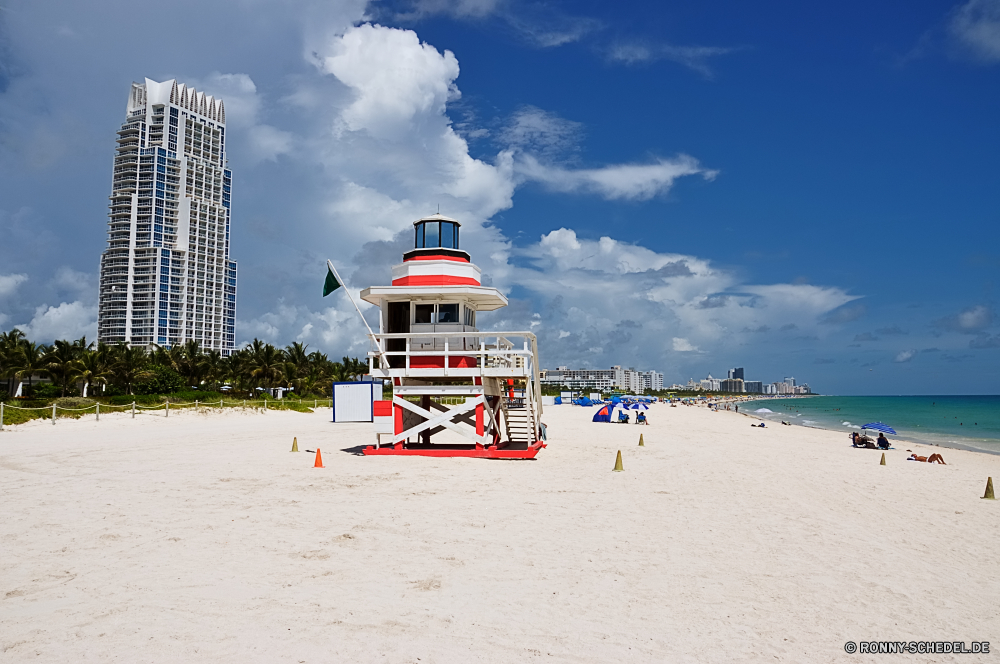 Miami Beach am Meer Strand Ozean Sand Meer Wasser Küste Urlaub Himmel Sommer Tropischer Reisen Insel Tourismus Landschaft Urlaub Ufer Resort Paradies Entspannen Sie sich Küste Entspannung Sonne Boot Küstenlinie Horizont Szene Wolken Welle sonnig Wolke ruhige seelandschaft im freien Stuhl heiß klar exotische landschaftlich Ruhe im freien Anlegestelle idyllische Palm Ziel Baum Wellen Tourist Türkis Frieden Bucht Freizeit Wendekreis Sandbank Rest Szenerie Angeln Reiseziele Schiff Barrier zwei warm friedliche Pazifik Reise Erholung paar Surf ruhig bunte Unterstützung Urlaub Bar Körper des Wassers Chaise lounge Stühle Menschen Küste Boote Schwimmen Sonnenschein Mann entspannende seaside beach ocean sand sea water coast vacation sky summer tropical travel island tourism landscape holiday shore resort paradise relax coastline relaxation sun boat shoreline horizon scene clouds wave sunny cloud tranquil seascape outdoor chair hot clear exotic scenic calm outdoors pier idyllic palm destination tree waves tourist turquoise peace bay leisure tropic sandbar rest scenery fishing destinations ship barrier two warm peaceful pacific trip recreation couple surf quiet colorful support vacations bar body of water chaise lounge chairs people coastal boats swim sunshine man relaxing