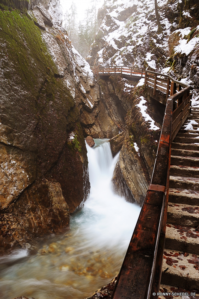 Wimbachklamm Fluss Wasser Besen Wasserfall Landschaft Fels fallen Wald Reinigung implementieren Stein Stream Park Reisen im freien Baum Strömung Umgebung Wild Berg Schaufel natürliche Kaskade Creek Tourismus Herbst Brunnen im freien landschaftlich friedliche Struktur Felsen felsigen fällt Szenerie Werkzeug gelassene Bäume Wildnis Frühling See nationalen Bewegung platsch frisch Land Schritt Stroh Wandern Entwicklung des ländlichen fließende Moos glatte Sommer Wasserfälle Wanderung Schnee Erhaltung Hand-Werkzeug Flüsse Brücke Unterstützung Dach Ozean fallen Abenteuer Steine Ökologie entspannende Dam Himmel Rechen nass Kühl Urlaub klar Berge Saison ruhige Gerät Hölzer Szene Schutzüberzug Tropischer Blatt bunte gelb alt Architektur Pflanze Postkarte Meer Strand Kanal Garten Frieden Landschaft Gebäude Wahrzeichen Sand Farbe Winter erfrischende macht Reinigen Holz Belaubung Ruhe Drop Farben river water broom waterfall landscape rock fall forest cleaning implement stone stream park travel outdoor tree flow environment wild mountain shovel natural cascade creek tourism autumn fountain outdoors scenic peaceful structure rocks rocky falls scenery tool serene trees wilderness spring lake national motion splash fresh country step thatch hiking rural flowing moss smooth summer waterfalls hike snow conservation hand tool rivers bridge support roof ocean falling adventure stones ecology relaxing dam sky rake wet cool vacation clear mountains season tranquil device woods scene protective covering tropical leaf colorful yellow old architecture plant postcard sea beach channel garden peace countryside building landmark sand color winter refreshing power clean wood foliage calm drop colors