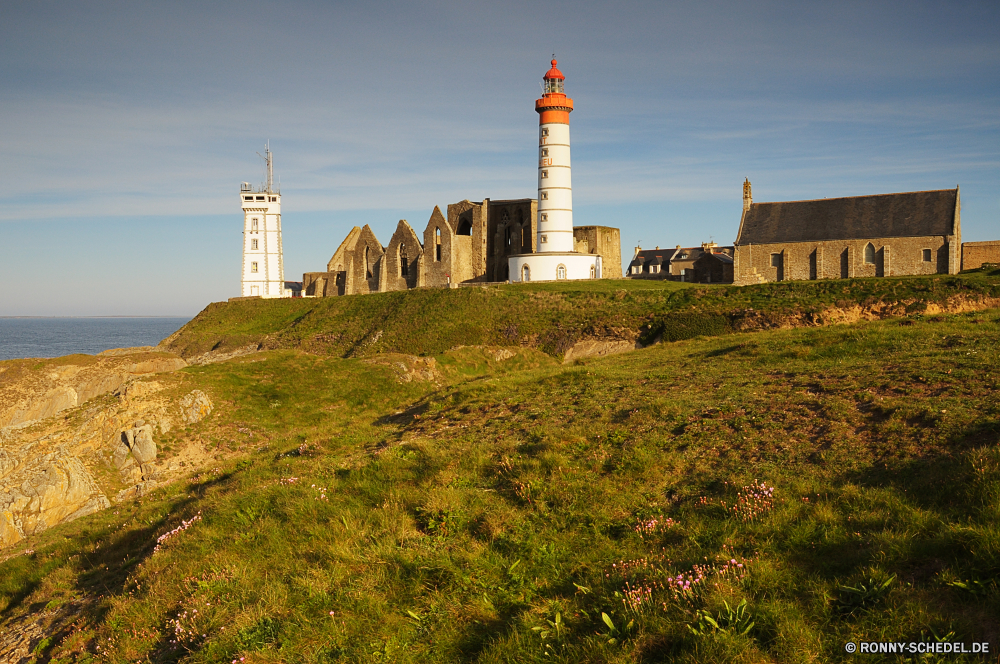 Bretagne Leuchtfeuer Turm Struktur Architektur Gebäude Kirche Reisen Wahrzeichen alt Himmel Tourismus Geschichte historischen berühmte Schloss Leuchtturm Antike mittelalterliche Haus Küste Stadt Religion Denkmal Meer Landschaft Minarett Mauer Stadt historische Hügel Ozean Licht Tourist Stein Berg Kreuz landschaftlich Wasser Baum aussenansicht Kuppel Insel Palast Fluss Sommer Panorama Küste Dach Sonnenuntergang Orthodoxe Urlaub Kathedrale Herbst Felsen Kultur Ufer Tradition Moschee Tempel Szenerie Kloster Küste Befestigung religiöse Wolken traditionelle Fels Dorf Wolke Backstein Süden Strand Ziel Festung fallen Bäume Nacht Urban Szene Erbe Navigation im freien Platz Sonne Urlaub beacon tower structure architecture building church travel landmark old sky tourism history historic famous castle lighthouse ancient medieval house coast town religion monument sea landscape minaret wall city historical hill ocean light tourist stone mountain cross scenic water tree exterior dome island palace river summer panorama coastline roof sunset orthodox vacation cathedral autumn rocks culture shore tradition mosque temple scenery monastery coastal fortification religious clouds traditional rock village cloud brick south beach destination fortress fall trees night urban scene heritage navigation outdoor place sun holiday