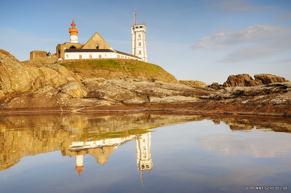 Bretagne Gebäude Kuppel Tempel Architektur Dach Kirche Himmel Turm Reisen Schrein alt Tourismus Religion Struktur Landschaft Ort der Anbetung Antike berühmte Geschichte Stein Schutzüberzug Wahrzeichen Denkmal historischen Schloss Fels Berg religiöse Stadt Baum Leuchtfeuer Kreuz Wasser Kathedrale Kultur Bespannung Haus Mauer Festung Fluss Minarett Palast Herbst Urlaub Kloster Orthodoxe Felsen historische Szene Hügel Stadt Wolken Tourist Sommer Reflexion heilig Wolke Park aussenansicht Kapelle Touristische im freien mittelalterliche Stroh Sonne landschaftlich Gottesdienst Gras glauben Backstein Glocke Befestigung Erbe traditionelle Wüste Moschee Sonnenuntergang building dome temple architecture roof church sky tower travel shrine old tourism religion structure landscape place of worship ancient famous history stone protective covering landmark monument historic castle rock mountain religious city tree beacon cross water cathedral culture covering house wall fortress river minaret palace autumn vacation monastery orthodox rocks historical scene hill town clouds tourist summer reflection holy cloud park exterior chapel touristic outdoors medieval thatch sun scenic worship grass faith brick bell fortification heritage traditional desert mosque sunset