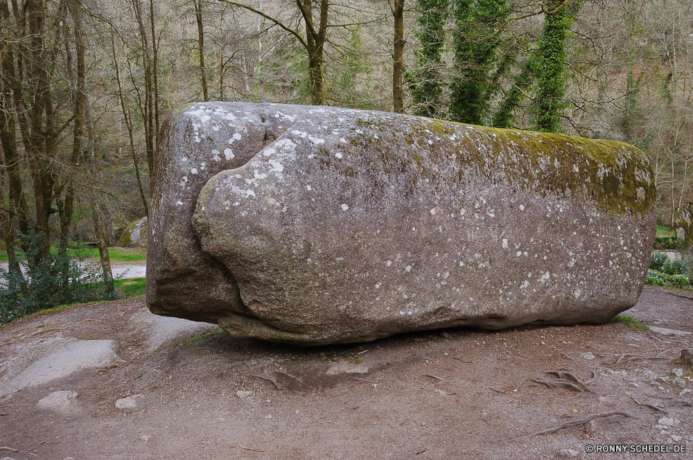 Bretagne Megalith Gedenkstätte Struktur Stein Wasser Landschaft im freien schmutzig Reisen alt Felsen Antike Park Wald Fels Meer natürliche Berg Mauer Grunge Sand Tier Ozean im Alter von Sommer Himmel Schnee im freien Grabstein Textur Steine Winter Baum Umgebung Eis Gras Tag Architektur kalt Wolken Strand Muster Grab Stadt Straße Szenerie Küste Material Fluss landschaftlich megalith memorial structure stone water landscape outdoors dirty travel old rocks ancient park forest rock sea natural mountain wall grunge sand animal ocean aged summer sky snow outdoor gravestone texture stones winter tree environment ice grass day architecture cold clouds beach pattern grave city road scenery coast material river scenic