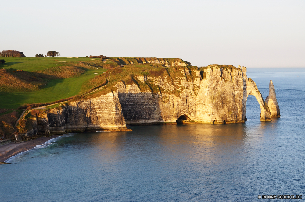 Bretagne Klippe geologische formation Landschaft Wasser Meer Küste Strand Ozean Fels Himmel Reisen Insel Tourismus landschaftlich Sommer Küste Sand Fluss Urlaub Wolken Berg Ufer Stein Szene Welle Felsen Bucht Szenerie Dam Berge felsigen Barrier Urlaub natürliche Ziel Höhle Tropischer Horizont im freien Paradies berühmte Schiff Wolke Klippen Sonne Tourist ruhige seelandschaft Baum Wellen Wahrzeichen Sonnenuntergang Panorama im freien Hügel Resort Obstruktion sonnig Entspannen Sie sich Sonnenlicht See klar Wald Tag Türkis Reflexion idyllische am Meer Kanal Süden Boot nationalen Straße Struktur Bogen Tal Architektur Körper des Wassers Schiff Farbe exotische Wetter Land Inseln hoch Küste Surf Landschaften Brücke Reise Entspannung Stadt Umgebung friedliche Gras Saison cliff geological formation landscape water sea coast beach ocean rock sky travel island tourism scenic summer coastline sand river vacation clouds mountain shore stone scene wave rocks bay scenery dam mountains rocky barrier holiday natural destination cave tropical horizon outdoors paradise famous ship cloud cliffs sun tourist tranquil seascape tree waves landmark sunset panorama outdoor hill resort obstruction sunny relax sunlight lake clear forest day turquoise reflection idyllic seaside channel south boat national road structure arch valley architecture body of water vessel color exotic weather country islands high coastal surf scenics bridge trip relaxation city environment peaceful grass season