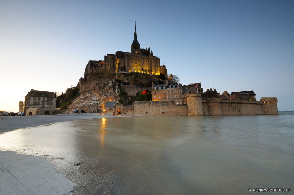 Bretagne Schloss Palast Befestigung Architektur Festung Defensive Struktur Stadt Struktur Reisen Geschichte Wahrzeichen Gebäude alt Tourismus Turm Fluss berühmte mittelalterliche Kirche Wasser Stadt historischen Himmel Antike Stein Tourist historische Brücke Mauer Haus Landschaft Denkmal Kathedrale Gebäude Festung Kultur Meer Fels aussenansicht Tempel Stadtansicht Kloster Urban Platz Küste Religion landschaftlich Urlaub England Residenz traditionelle architektonische Panorama Attraktion Panorama im freien Sonnenuntergang Reflexion Hafen Kuppel Hauptstadt Backstein Hügel See Szenerie Urlaub Königreich Szene Tag Bau Wolken Berg Ruine Sommer Küste Insel Bäume castle palace fortification architecture fortress defensive structure city structure travel history landmark building old tourism tower river famous medieval church water town historic sky ancient stone tourist historical bridge wall house landscape monument cathedral buildings fort culture sea rock exterior temple cityscape monastery urban place coast religion scenic holiday england residence traditional architectural panoramic attraction panorama outdoors sunset reflection harbor dome capital brick hill lake scenery vacation kingdom scene day construction clouds mountain ruin summer coastline island trees