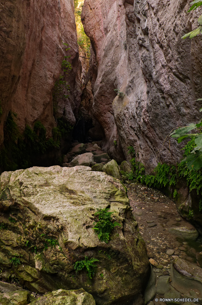  Höhle geologische formation Fels Klippe Schlucht Berg Park Landschaft Stein nationalen Felsen Reisen Cliff-Wohnung Wüste Tourismus Sandstein Baum Geologie Wohnung Berge Himmel landschaftlich Wasser Bildung Tal Fluss Wildnis im freien Sand im freien Aushöhlung Gehäuse Wandern Hügel Sommer natürliche felsigen Urlaub Szenerie Umgebung Orange Schlucht Ziel Struktur Farbe geologische Wolken Extreme Bäume Wald trocken Tag Südwesten Szene Tourist Wahrzeichen Wanderung reservieren Bereich Abenteuer Denkmal Frühling Klippen Pflanze Antike Steine Wolke Stream Insel Erde Formationen Creek Klettern Wasserfall Aussicht Panorama außerhalb Süden Bereich ruhige Felsblock Mauer Küste Steigung cave geological formation rock cliff canyon mountain park landscape stone national rocks travel cliff dwelling desert tourism sandstone tree geology dwelling mountains sky scenic water formation valley river wilderness outdoor sand outdoors erosion housing hiking hill summer natural rocky vacation scenery environment orange ravine destination structure color geological clouds extreme trees forest dry day southwest scene tourist landmark hike reserve area adventure monument spring cliffs plant ancient stones cloud stream island earth formations creek climb waterfall vista panorama outside south range tranquil boulder wall coastline slope