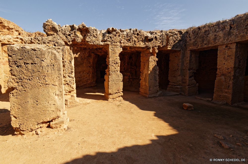  Grab Stein Backstein Antike Geschichte alt Baumaterial Tourismus Reisen Architektur Ruine Fels Mauer Ruine Gebäude historischen Cliff-Wohnung Landschaft Wüste Berg Himmel Schlucht historische Denkmal Tempel Wohnung Archäologie Struktur Kultur berühmte Wahrzeichen im freien Vergangenheit Tourist Steine Sand Zivilisation Stadt Festung Felsen Spalte Sandstein Gehäuse Antik Klippe Bogen Schloss nationalen Hügel Stadt Grab Roman landschaftlich Urlaub Osten Periode traditionelle Berge Spalten Bögen Festung Fassade Religion Park Megalith Haus Wildnis Tal Website Süden Ziel Wolken aussenansicht bleibt Turkei Bereich Gedenkstätte Tag im freien Platz Sommer Szenerie monumentale Reich Szene Mitte Attraktion Kirche Turm grave stone brick ancient history old building material tourism travel architecture ruins rock wall ruin building historic cliff dwelling landscape desert mountain sky canyon historical monument temple dwelling archeology structure culture famous landmark outdoors past tourist stones sand civilization city fortress rocks column sandstone housing antique cliff arch castle national hill town tomb roman scenic vacation east period traditional mountains columns arches fort facade religion park megalith house wilderness valley site south destination clouds exterior remains turkey area memorial day outdoor place summer scenery monumental empire scene middle attraction church tower