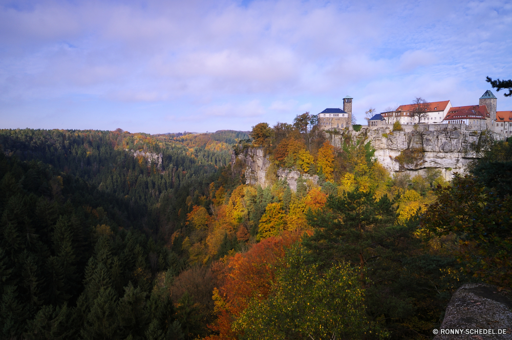 Burg Hohnstein Berg Landschaft Baum Tal Himmel Schlucht Herbst Wald fallen Park woody plant Bäume im freien nationalen Reisen Stechginster Fels Berge Fluss Strauch Szenerie Bereich Tourismus vascular plant Wolken landschaftlich Urlaub Schloss Hügel Saison Wildnis Stein Wolke Hölzer Orange im freien Schlucht bunte Szene Pflanze Hochland Sommer Wandern gelb Entwicklung des ländlichen Umgebung Blatt Wasser Befestigung Gras Pappel Wüste natürliche Blätter sonnig Belaubung Klippe Tourist Südwesten Panorama Felsen Landschaft Straße Wiese Aushöhlung Farbe Bereich hoch Tag Palast See friedliche Licht Holz Wahrzeichen Schnee Geologie Land Defensive Struktur Feld ruhige Sonnenuntergang Farben übergeben Spitze Panorama Abenteuer Stream Land Gold natürliche depression Horizont Gebäude Grand Westen außerhalb Weide Landschaften Alp Ziel Sonne Nach oben Reflexion Struktur mountain landscape tree valley sky canyon autumn forest fall park woody plant trees outdoors national travel gorse rock mountains river shrub scenery range tourism vascular plant clouds scenic vacation castle hill season wilderness stone cloud woods orange outdoor ravine colorful scene plant highland summer hiking yellow rural environment leaf water fortification grass poplar desert natural leaves sunny foliage cliff tourist southwest panorama rocks countryside road meadow erosion color area high day palace lake peaceful light wood landmark snow geology country defensive structure field tranquil sunset colors pass peak panoramic adventure stream land gold natural depression horizon building grand west outside pasture scenics alp destination sun top reflection structure