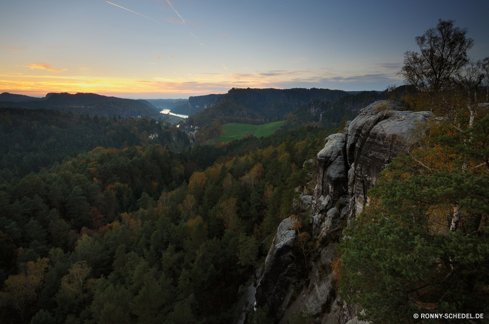 Gamrig Aussicht Schlucht Tal Schlucht Landschaft Berg Wildnis Berge Fels Klippe Reisen Himmel natürliche depression Park landschaftlich Fluss nationalen Baum Wasser Tourismus Wüste Wald Hügel im freien geologische formation Szenerie Stein Felsen Bereich Wolken Wandern Bäume felsigen im freien Urlaub Wolke Sand Geologie Sommer Meer Szene Gras Grand Küste natürliche Straße Hügel Sonne Abenteuer friedliche Felge Südwesten Landschaften hoch Küste Steinmauer Ozean Land Insel Orange Tourist übergeben Aussicht Spitze sonnig Süden Wahrzeichen Aushöhlung Herbst Wild Frühling gelb Bereich See ruhige Wetter Kiefer Zaun Kaktus Alpine Linie Gelände Wanderweg Panorama gelassene Ziel Belaubung fallen Farbe Welt Land canyon valley ravine landscape mountain wilderness mountains rock cliff travel sky natural depression park scenic river national tree water tourism desert forest hill outdoors geological formation scenery stone rocks range clouds hiking trees rocky outdoor vacation cloud sand geology summer sea scene grass grand coast natural road hills sun adventure peaceful rim southwest scenics high coastline stone wall ocean land island orange tourist pass vista peak sunny south landmark erosion autumn wild spring yellow area lake tranquil weather pine fence cactus alpine line terrain trail panorama serene destination foliage fall color world country