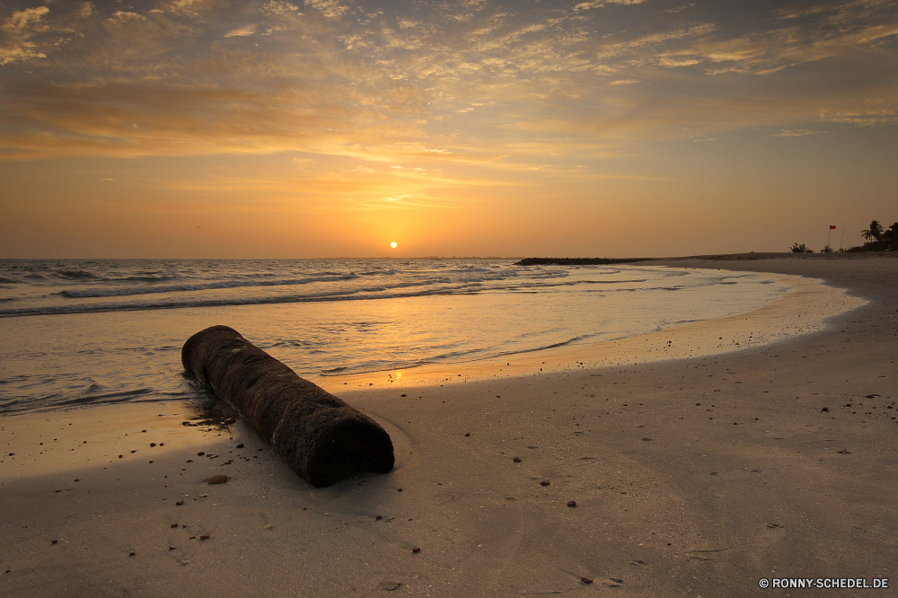 Sun Beach Hotel and Resort Strand Sand Meer Ozean Boden Wasser Urlaub Küste Erde Reisen Himmel Tropischer Insel Sommer Sonne Ufer Welle Landschaft Urlaub Sonnenuntergang am Meer Paradies Entspannen Sie sich Küste Horizont Wolke Wellen Entspannung Sonnenaufgang Resort Wolken landschaftlich Bucht friedliche sonnig im freien Tourismus Sonnenlicht seelandschaft Freizeit sandigen Surf ruhige im freien idyllische 'Nabend Ruhe Pazifik Türkis Dämmerung Orange exotische entspannende romantische Baum klar Fels Szene Sonnenschein Menschen Frieden Erholung Sandbank Morgenröte Golden Palm Boot Stein bunte Lagune Reflexion Küste Wendekreis Himmel natürliche warm Szenerie Spaß Gezeiten Wetter Bar hell Meeresküste Reiseziele gelassene heiß glücklich Ziel Kontur Farbe Romantik beach sand sea ocean soil water vacation coast earth travel sky tropical island summer sun shore wave landscape holiday sunset seaside paradise relax coastline horizon cloud waves relaxation sunrise resort clouds scenic bay peaceful sunny outdoor tourism sunlight seascape leisure sandy surf tranquil outdoors idyllic evening calm pacific turquoise dusk orange exotic relaxing romantic tree clear rock scene sunshine people peace recreation sandbar dawn golden palm boat stone colorful lagoon reflection coastal tropic heaven natural warm scenery fun tide weather bar bright seashore destinations serene hot happy destination silhouette color romance