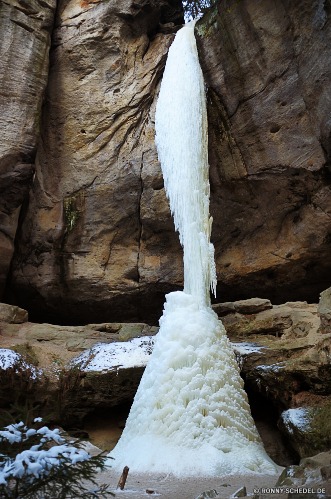 Gautschgrotte Höhle geologische formation Fels Schlucht Stein Park Baum Wasser Sandstein Landschaft Felsen Reisen Berg Geologie natürliche Wüste Fluss Tourismus Sand nationalen im freien im freien Klippe Antike Wasserfall Pinole landschaftlich Formationen Extreme Stream Pflanze Werkzeug Erde Bildung Tal Wildnis Orange Mauer Berge außerhalb Farbe nass Steine Szene alt Ökologie Holz Stift Sonnenlicht felsigen Birke Boden Erhaltung Innenseite Tourist Kalkstein versteckt Creek geheimnisvolle entfernten Mysterium Wald Himmel Frühling Denkmal bunte historischen fallen Kiefer Tropfsteinhöhle Höhle Aushöhlung Licht Tag Schreiben implementieren Beil trocken Schaufel Bäume geologische Ökosystem u-Bahn Nationalpark Kaskade Dunkelheit Klettern Wanderung ungewöhnliche Landschaften tief Bereich Abenteuer einzigartige Muster dunkel Hügel Strömung Urlaub Braun gelb Wahrzeichen Szenerie Besen cave geological formation rock canyon stone park tree water sandstone landscape rocks travel mountain geology natural desert river tourism sand national outdoors outdoor cliff ancient waterfall quill scenic formations extreme stream plant tool earth formation valley wilderness orange wall mountains outside color wet stones scene old ecology wood pen sunlight rocky birch ground conservation inside tourist limestone hidden creek mysterious remote mystery forest sky spring monument colorful historic fall pine stalactite cavern erosion light day writing implement hatchet dry shovel trees geologic ecosystem underground national park cascade darkness climb hike unusual scenics deep area adventure unique pattern dark hill flow vacation brown yellow landmark scenery broom