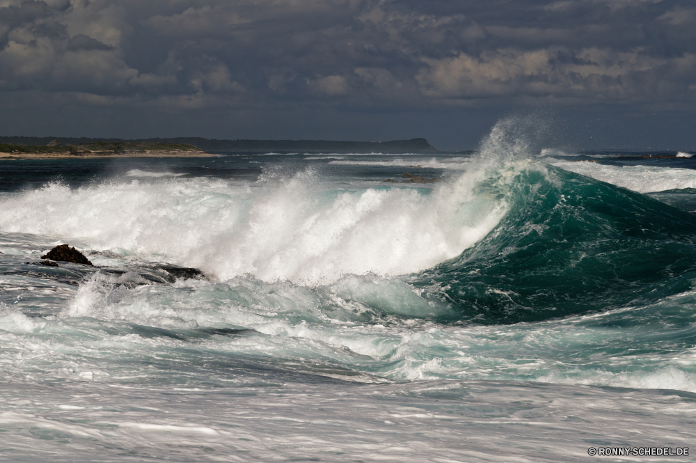 Guadeloupe Ozean Körper des Wassers Meer Wasser Welle Strand Küste Landschaft Küstenlinie Wellen Surf Reisen Küste Ufer Fels landschaftlich Himmel Sommer gischt Tropischer im freien Schaum Sand Felsen platsch natürliche Urlaub Gezeiten Pazifik Bucht macht seelandschaft Sturm Wetter Sonne Berg Küste Tourismus Szenerie Szene Bewegung Stein im freien nass Umgebung Wasserfall Paradies Wolke kalt Insel am Meer Wolken Wind Klippe Absturz Horizont Sonnenuntergang Park Urlaub Marine Berge Eis Fluss Flüssigkeit sonnig Eisberg Ökologie ruhige Gletscher Sonnenlicht Frühling klar hoch leistungsstarke felsigen Tag Extreme idyllische Süden Reinigen Erholung Licht fällt Surfen Saison aquatische Salz Entspannung Sonnenaufgang Strömung Drop Vorgebirge Schnee romantische ocean body of water sea water wave beach coast landscape shoreline waves surf travel coastline shore rock scenic sky summer spray tropical outdoor foam sand rocks splash natural vacation tide pacific bay power seascape storm weather sun mountain coastal tourism scenery scene motion stone outdoors wet environment waterfall paradise cloud cold island seaside clouds wind cliff crash horizon sunset park holiday marine mountains ice river liquid sunny iceberg ecology tranquil glacier sunlight spring clear high powerful rocky day extreme idyllic south clean recreation light falls surfing season aquatic salt relaxation sunrise flow drop promontory snow romantic