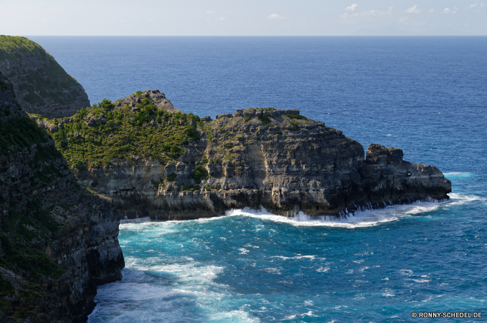 Guadeloupe Vorgebirge natürliche Höhe geologische formation Ozean Meer Küste Strand Fels Wasser Küste Landschaft Insel Ufer Reisen Klippe Welle seelandschaft Himmel Bucht Urlaub Stein Sonne felsigen Sommer Berg Küstenlinie landschaftlich Sand Felsen am Meer Wellen Urlaub Küste Kap Szenerie Tourismus Wolke Horizont Tropischer Hügel sonnig Surf ruhige Wetter Szene Gezeiten Pazifik Körper des Wassers Tourist Türkis Paradies Resort Riff Entspannen Sie sich Sonnenlicht Ziel Baum im freien Wolken Meeresküste Reise Urlaub Tag Sonnenuntergang im freien Urlaub natürliche Seeküste Insel Sturm Reiseziele Landschaften idyllische Inseln Lagune Schwimmen England Süden friedliche Farbe Höhle Land klar promontory natural elevation geological formation ocean sea coast beach rock water coastline landscape island shore travel cliff wave seascape sky bay vacation stone sun rocky summer mountain shoreline scenic sand rocks seaside waves holiday coastal cape scenery tourism cloud horizon tropical hill sunny surf tranquil weather scene tide pacific body of water tourist turquoise paradise resort reef relax sunlight destination tree outdoor clouds seashore journey holidays day sunset outdoors vacations natural seacoast isle storm destinations scenics idyllic islands lagoon swim england south peaceful color cave land clear