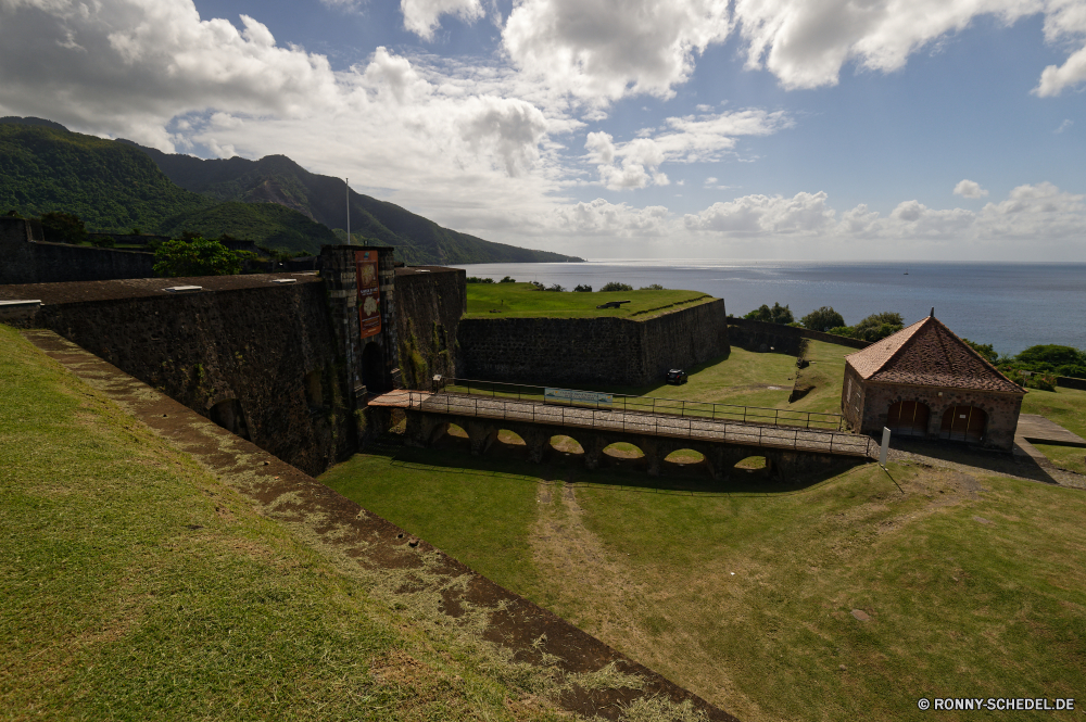 Guadeloupe Dampflokomotive Lokomotive Radfahrzeug Fahrzeug Himmel LKW Landschaft Anhänger LKW Entwicklung des ländlichen Gras Feld Reisen Wolke Landschaft Kfz landschaftlich Auto Bauernhof Hügel Land Sommer Straße Berg im freien Szenerie Transport Wolken Anhänger Güterwagen Verkehr Tal Wasser Herbst Horizont Wiese Tourismus im freien Kanone Militärfahrzeug Kettenfahrzeug Baum Landwirtschaft bewölkt Szene Urlaub Wald Wetter Küste Bäume Sonne Park alt Umgebung Sonnenuntergang Track Hügel halbe Strecke Fels Autobahn Frühling Meer Pistole Strand Holz Berge fallen Land natürliche Fluss hoch sonnig fahren Traktor Sturm Industrie Laufwerk horizontale Stadt Sonnenlicht Saison steam locomotive locomotive wheeled vehicle vehicle sky truck landscape trailer truck rural grass field travel cloud countryside motor vehicle scenic car farm hill country summer road mountain outdoor scenery transportation clouds trailer freight car transport valley water autumn horizon meadow tourism outdoors cannon military vehicle tracked vehicle tree agriculture cloudy scene vacation forest weather coast trees sun park old environment sunset track hills half track rock highway spring sea gun beach wood mountains fall land natural river high sunny driving tractor storm industry drive horizontal city sunlight season