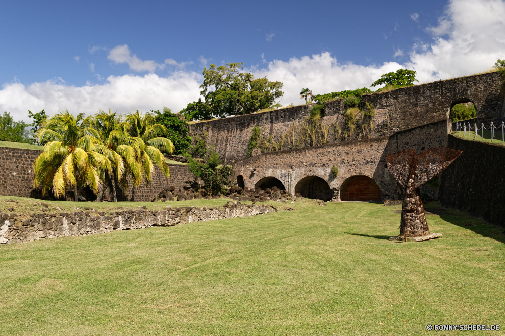 Guadeloupe Landschaft Baum Gras Heu Entwicklung des ländlichen Himmel Bäume Feld Futter Landschaft Land Friedhof Sommer landschaftlich Feed im freien Architektur im freien Tourismus Pflanze Park Bauernhof Szenerie Reisen woody plant Berg Wiese Wald Saison Umgebung Stein Pflanzen alt Herbst Blätter Antike Wolke Wolken Struktur Rasen Szene Kurs Garten Geschichte England Landwirtschaft Brücke vascular plant Land Holz Golf Essen Haus Wahrzeichen außerhalb Hügel Blatt Wasser Denkmal fallen Gebäude gelb Viadukt Ernte Belaubung Straße zu produzieren Sonnenlicht Mauer hell Frühling Ackerland Felder üppige Bau Tal berühmte natürliche Fluss Tag landscape tree grass hay rural sky trees field fodder countryside country cemetery summer scenic feed outdoors architecture outdoor tourism plant park farm scenery travel woody plant mountain meadow forest season environment stone plants old autumn leaves ancient cloud clouds structure lawn scene course garden history england agriculture bridge vascular plant land wood golf food house landmark outside hill leaf water monument fall building yellow viaduct harvest foliage road produce sunlight wall bright spring farmland fields lush construction valley famous natural river day