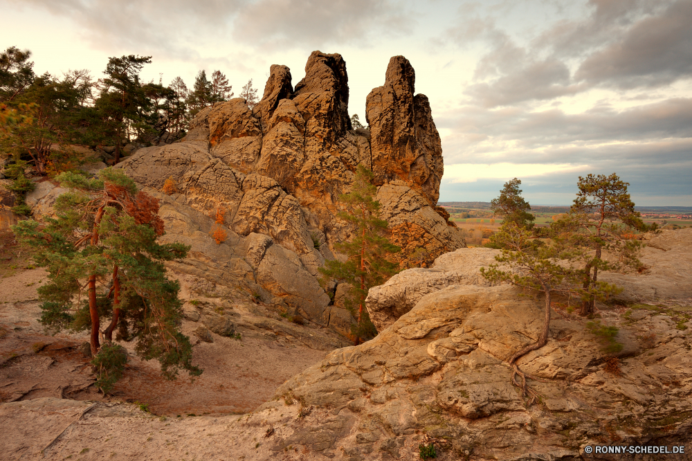 Teufelsmauer Schlucht Tal Schlucht Fels Wüste Landschaft Reisen Park Klippe Berg nationalen Himmel natürliche depression Felsen Stein Schloss Tourismus Sand Berge Aushöhlung Geologie Urlaub landschaftlich im freien Südwesten Wolken im freien Westen geologische Sandstein Befestigung natürliche Wandern Knoll Wildnis Felge Baum Grand Abenteuer Wahrzeichen Orange Defensive Struktur Fluss Mesa Bögen Wunder Szenerie Formationen Tourist Bildung Struktur geologische formation trocken Arid Landschaften Sommer Wasser Sonne Panorama Hügel Welt Aussicht westliche Süden Horizont Sonnenuntergang Nationalpark Wolke sonnig Urlaub heiß Land Ehrfurcht Szene Antike felsigen Spitze Kaktus Reise Denkmal berühmte Erholung canyon valley ravine rock desert landscape travel park cliff mountain national sky natural depression rocks stone castle tourism sand mountains erosion geology vacation scenic outdoor southwest clouds outdoors west geological sandstone fortification natural hiking knoll wilderness rim tree grand adventure landmark orange defensive structure river mesa arches wonder scenery formations tourist formation structure geological formation dry arid scenics summer water sun panoramic hill world vista western south horizon sunset national park cloud sunny vacations hot land awe scene ancient rocky peak cactus trip monument famous recreation