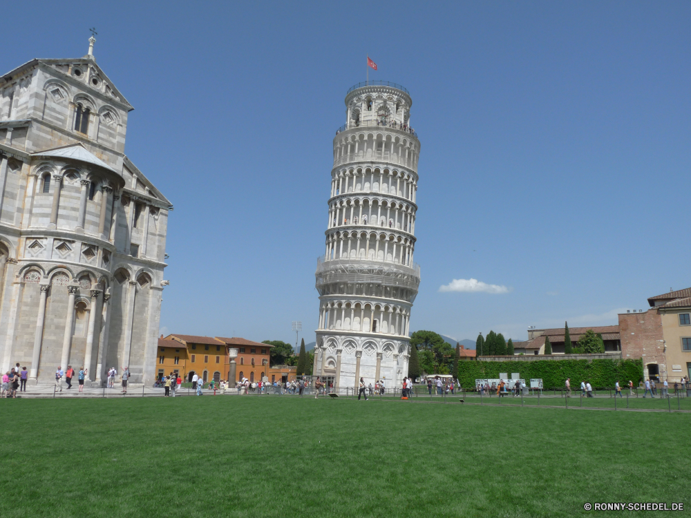 Der schiefe Turm von Pisa Architektur Gebäude Turm Universität Himmel Stadt Hochschule Geschichte Kirche Wahrzeichen Tourismus Palast berühmte Reisen historischen Denkmal alt Kathedrale Religion Kuppel aussenansicht Struktur historische Stein Tourist Kultur Residenz Haus Antike Schloss Gras Urban Tempel Spalte Bogen Fluss Park Fassade Orthodoxe Baum Bäume Sommer architektonische mittelalterliche glauben Landschaft Gebäude religiöse Bau Wolkenkratzer Regierung Marmor Attraktion Skyline Wolke groß Fenster traditionelle Bauwerke Tag Hauptstadt England Stadtansicht Kreuz moderne im freien Platz Federball Minarett Büro Glocke Moschee Kapitol Museum Vereinigte Hügel Stadt Urlaub Brücke architecture building tower university sky city college history church landmark tourism palace famous travel historic monument old cathedral religion dome exterior structure historical stone tourist culture residence house ancient castle grass urban temple column arch river park facade orthodox tree trees summer architectural medieval faith landscape buildings religious construction skyscraper government marble attraction skyline cloud tall window traditional built structure day capital england cityscape cross modern outdoor place shuttlecock minaret office bell mosque capitol museum united hill town vacation bridge