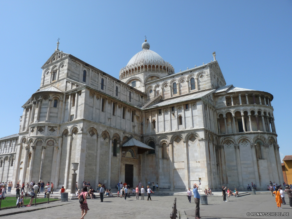 Der schiefe Turm von Pisa Palast Residenz Gebäude Haus Architektur Wohnung Fassade Kathedrale Stadt Kuppel Kirche Reisen Tourismus Wahrzeichen Geschichte Struktur Religion Himmel Denkmal berühmte Gehäuse alt Hauptstadt historischen Tempel Turm Stadt Regierung Antike aussenansicht Tourist Kultur Straße Platz Statue Basilika Spalte Universität Urban historische Platz Flag Katholische England Vereinigte Kreuz Stein Politik Schloss St. nationalen Parlament Kuppel Tor Spiritualität glauben Attraktion Stadtansicht religiöse Kapitol Besuchen Sie Eingang Königliche Museum Kunst Gold Halle Tag barocke Sommer Bau im freien Kloster Klassische Symbol Bogen palace residence building house architecture dwelling facade cathedral city dome church travel tourism landmark history structure religion sky monument famous housing old capital historic temple tower town government ancient exterior tourist culture street square statue basilica column university urban historical place flag catholic england united cross stone politics castle saint national parliament cupola gate spirituality faith attraction cityscape religious capitol visit entrance royal museum art gold hall day baroque summer construction outdoor monastery classic symbol arch