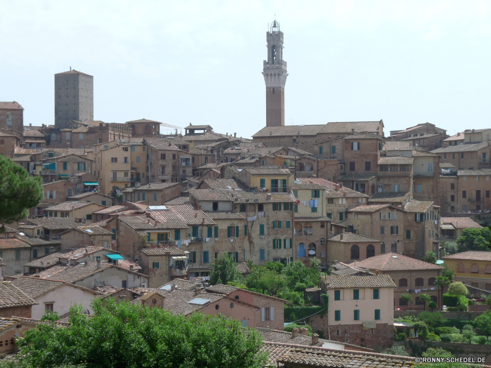 Siena Minarett Gebäude Architektur Palast Moschee Stadt Reisen Turm Tourismus alt Himmel Stadt Haus Struktur Wahrzeichen historischen Schloss Antike Geschichte Kirche Residenz Ort der Anbetung historische mittelalterliche berühmte Stein Kultur Urban Tourist Fluss Religion traditionelle Platz Dach Kathedrale Stadtansicht Gebäude Universität Ziel Urlaub Kuppel aussenansicht Mauer Häuser Sommer Fassade Denkmal Backstein Wohnung Hauptstadt sonnig Landschaft Szene Fenster Befestigung Tempel Glocke Urlaub Panorama Wolken Straße Berg Festung Tag gebaut Bau Panorama religiöse Sonne Platz Szenerie Startseite landschaftlich minaret building architecture palace mosque city travel tower tourism old sky town house structure landmark historic castle ancient history church residence place of worship historical medieval famous stone culture urban tourist river religion traditional place roof cathedral cityscape buildings university destination vacation dome exterior wall houses summer facade monument brick dwelling capital sunny landscape scene window fortification temple bell holiday panorama clouds street mountain fortress day built construction panoramic religious sun square scenery home scenic