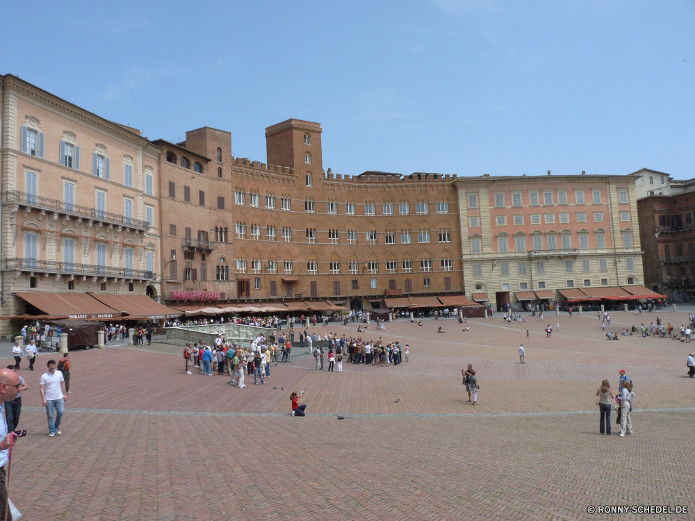 Siena Architektur Gebäude Stadt Reisen Palast Strand Himmel Tourismus Haus am Meer Stadtansicht Residenz Urban Wahrzeichen Landschaft Urlaub Stadt Wasser Meer historischen Tourist Gebäude Struktur Küste Sommer alt Sand Schloss Universität Resort Ozean Antike Urlaub Tag Geschichte Skyline Wolken Fluss landschaftlich Denkmal berühmte aussenansicht Stein Turm Ufer Hauptstadt Ziel sonnig Mauer Menschen Hochschule Wohnung Bucht Sonne Küste Bau Platz Boot Platz Wolkenkratzer England Brücke historische Festung Kultur Zentrum Straße moderne Fels Hafen Szene Backstein Schiff Turnhalle traditionelle Gras sportliche Anlage Wolke Hügel im freien Park Küstenlinie architecture building city travel palace beach sky tourism house seaside cityscape residence urban landmark landscape vacation town water sea historic tourist buildings structure coast summer old sand castle university resort ocean ancient holiday day history skyline clouds river scenic monument famous exterior stone tower shore capital destination sunny wall people college dwelling bay sun coastline construction place boat square skyscraper england bridge historical fortress culture center street modern rock harbor scene brick ship gymnasium traditional grass athletic facility cloud hill outdoors park shoreline