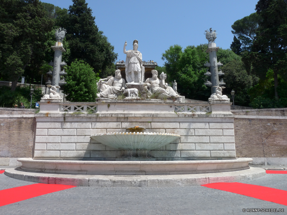 Rom Brunnen Struktur Architektur Gebäude Tourismus Geschichte Religion Statue Tempel alt Reisen Kultur Wahrzeichen Denkmal Stadt Antike Kirche Himmel Tourist Park Palast Skulptur Stein berühmte Turm historische Sanitär-Befestigung historischen Schrein Gott Platz traditionelle Wasser Kunst Gottesdienst Gold Kuppel Garten Erbe Leuchte Kathedrale Kreuz Königliche Baum Orientalische religiöse aussenansicht Haus Stadt Ort der Anbetung Museum heilig Bäume Pagode Urban Marmor England Mauer Backstein Kloster Sommer Platz Kuppel Frühling Wolke Schloss glauben Spalte Osten Stil verzieren nationalen Dach fountain structure architecture building tourism history religion statue temple old travel culture landmark monument city ancient church sky tourist park palace sculpture stone famous tower historical plumbing fixture historic shrine god place traditional water art worship gold dome garden heritage fixture cathedral cross royal tree oriental religious exterior house town place of worship museum holy trees pagoda urban marble england wall brick monastery summer square cupola spring cloud castle faith column east style ornate national roof