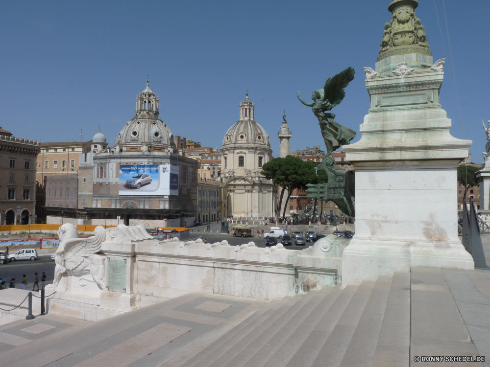 Rom Tempel Architektur Gebäude Kirche Stadt Geschichte Kathedrale Religion Palast Kuppel Tourismus Reisen Kloster Residenz alt Haus Himmel Antike berühmte Denkmal Turm Wahrzeichen historischen Glocke-Côte Hauptstadt Kultur Gold Tourist Schutzüberzug Struktur Platz Stadt historische Obdach Stein Platz Kreuz religiöse Residenz Orthodoxe Statue Schrein traditionelle Urban Ort der Anbetung Wohnung Bespannung Universität Gebäude Dach Golden Fassade glauben Kuppel Museum Mauer Straße Regierung St Gottesdienst heilig St. England Backstein religiöse aussenansicht Spalte Urlaub Fluss Nacht Basilika Skulptur Winter Baum Kunst Landschaft nationalen Kuppeln Kapelle Szene Erbe Gott Stil Park Symbol temple architecture building church city history cathedral religion palace dome tourism travel monastery residence old house sky ancient famous monument tower landmark historic bell cote capital culture gold tourist protective covering structure place town historical shelter stone square cross religious residence orthodox statue shrine traditional urban place of worship dwelling covering university buildings roof golden facade faith cupola museum wall street government st worship holy saint england brick religious exterior column vacation river night basilica sculpture winter tree art landscape national domes chapel scene heritage god style park symbol