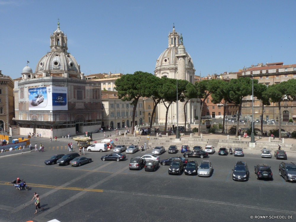 Rom Kreuzung Architektur Kirche Gebäude Stadt Kathedrale Tourismus Religion Reisen Wahrzeichen historischen Denkmal Antike Geschichte Himmel Turm alt Kuppel Tourist berühmte Stadt Universität Palast Platz Straße Fassade England Kultur Statue Auto historische Platz Katholische Fluss Tempel mittelalterliche Urban Hochschule Elektrisches Gerät Basilika Attraktion Hauptstadt Gebäude Kuppel St Bau Struktur religiöse Stein Halle Straße Orthodoxe Uhr St. Brücke Tag glauben Wolke Wolken Gerät Menschen aussenansicht Kapelle Regierung Haus Kfz Mauer Stadtansicht Backstein Spalte Zentrum Urlaub Kunst Bäume Museum intersection architecture church building city cathedral tourism religion travel landmark historic monument ancient history sky tower old dome tourist famous town university palace square street facade england culture statue car historical place catholic river temple medieval urban college electrical device basilica attraction capital buildings cupola st construction structure religious stone hall road orthodox clock saint bridge day faith cloud clouds device people exterior chapel government house motor vehicle wall cityscape brick column center vacation art trees museum