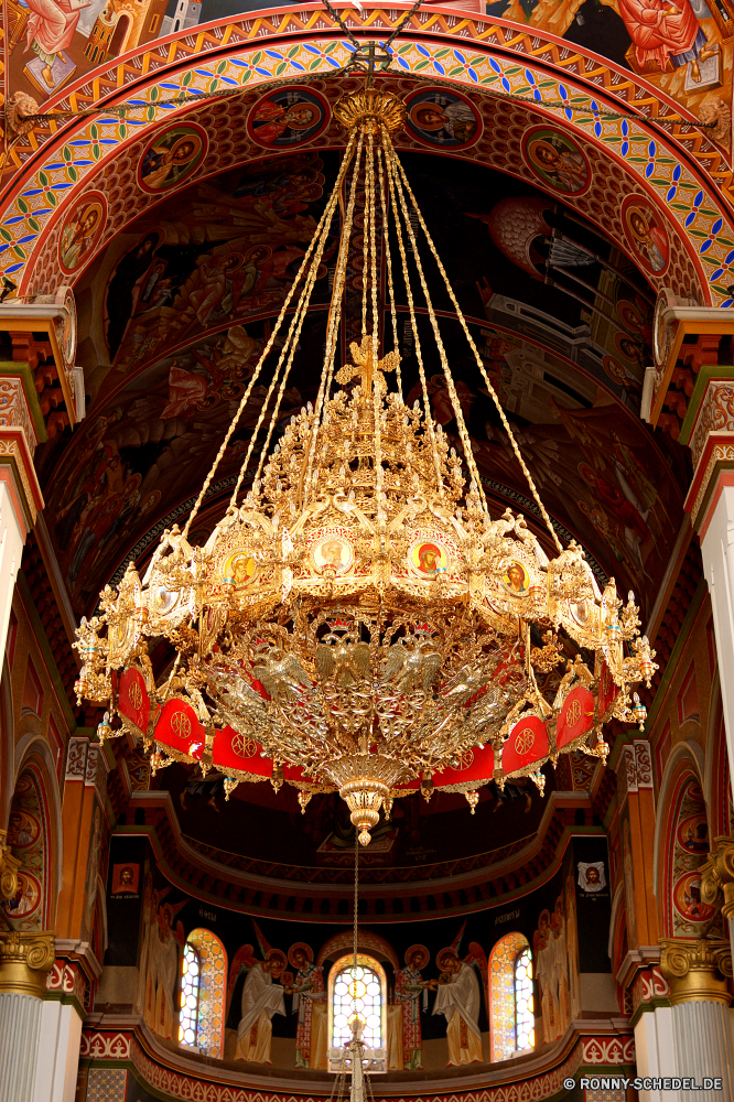 Minas Kathedrale Kronleuchter Altar lighting fixture Architektur Religion Struktur Kathedrale Kirche Leuchte Gebäude Tempel Reisen Kultur alt religiöse Geschichte Gold historischen Wahrzeichen Denkmal traditionelle Gott Tourismus berühmte heilig Kuppel Golden Osten beten Gottesdienst glauben Kunst Stadt Palast St. historische Orthodoxe St Antike Kreuz Spiritualität spirituelle Platz Himmel Katholische Statue Basilika Detail Thron Dach Innenraum Symbol Innenseite Basil Skulptur Hauptstadt Schrein heilig Museum architektonische Dekoration Backstein Kapelle Stuhl des Staates Weltanschauung Zentrum Orientalische China Verzierung aussenansicht Decke Licht Grand Bogen Gebet Platz Gestaltung Spalte bunte Tourist Mauer Katholizismus Fenster Urlaub Gewölbe Turm Haus Farbe Stil Bau Kloster Stuhl Basilikum-s Kuppel Bögen Antik dekoriert Tradition verzieren Nacht chandelier altar lighting fixture architecture religion structure cathedral church fixture building temple travel culture old religious history gold historic landmark monument traditional god tourism famous holy dome golden east pray worship faith art city palace saint historical orthodox st ancient cross spirituality spiritual square sky catholic statue basilica detail throne roof interior symbol inside basil sculpture capital shrine sacred museum architectural decoration brick chapel chair of state belief center oriental china ornament exterior ceiling light grand arch prayer place design column colorful tourist wall catholicism window vacation vault tower house color style construction monastery chair basil s cupola arches antique decorated tradition ornate night