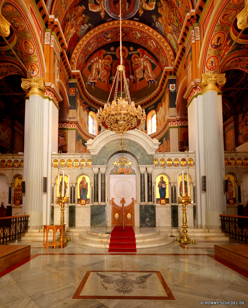 Minas Kathedrale Altar Struktur Kirche Religion Kathedrale Architektur Gebäude religiöse Gott Katholische alt Innenraum heilig historischen Wahrzeichen glauben Gold Geschichte Antike Gottesdienst Innenseite Reisen Kreuz Kapelle historische Denkmal St. Stadt Katholizismus Kunst beten Spiritualität Skulptur Statue Tempel Kultur Decke Spalte Bogen Licht berühmte Tourismus St Stein Fenster heilig Golden Gebet Kuppel Palast Nacht Dekoration Bögen mittelalterliche Glas Basilika barocke dekoriert Platz Gang beten Orthodoxe Weltanschauung Marmor architektonische traditionelle verzieren Turm Detail Haus Sitzbank Halle Himmel Indoor Platz Malerei Innenaufnahme altar structure church religion cathedral architecture building religious god catholic old interior holy historic landmark faith gold history ancient worship inside travel cross chapel historical monument saint city catholicism art pray spirituality sculpture statue temple culture ceiling column arch light famous tourism st stone window sacred golden prayer dome palace night decoration arches medieval glass basilica baroque decorated place aisle praying orthodox belief marble architectural traditional ornate tower detail house bench hall sky indoor square painting indoors