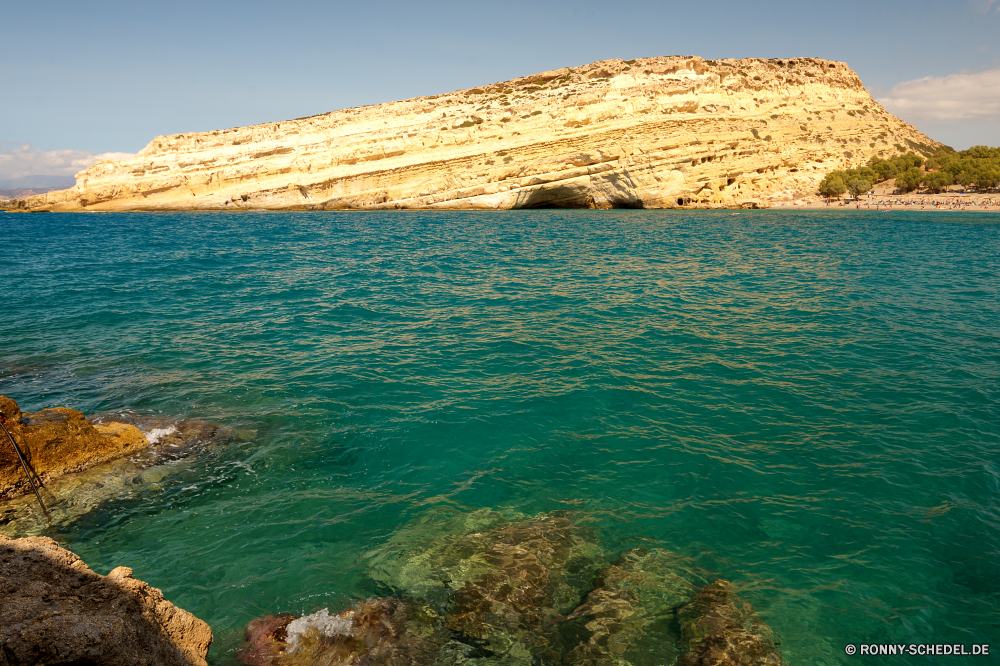 Matala Ozean Meer Wasser Landschaft Strand Himmel Küste Reisen Ufer Küste Sand Küstenlinie Insel Sommer Fels seelandschaft Urlaub Bucht landschaftlich geologische formation Sonne Wolken natürliche Höhe Berge Vorgebirge Stein See Tourismus Welle Körper des Wassers Tropischer Urlaub Szene Horizont am See felsigen ruhige Berg Klippe sonnig Felsen Szenerie Sonnenuntergang Becken Wolke Baum Kap Entspannen Sie sich Paradies klar im freien Küste natürliche Hochland Fluss Wellen im freien Reflexion Boot natürliche depression Resort idyllische Hügel nationalen Klippen Sandbank Wald Inseln Park Steine Süden Gras Sonnenlicht Bäume Surf Urlaub Land Tourist Türkis Bucht Meeresküste Lagune Landschaften malerische Pazifik Reiseziele Panorama Sonnenschein Ziel Farbe exotische Bar Barrier Wendekreis Landschaften Pflanze Entspannung Reise bewölkt Sonnenaufgang Palm Grat friedliche Ruhe Knoll Tag niemand ocean sea water landscape beach sky coast travel shore coastline sand shoreline island summer rock seascape vacation bay scenic geological formation sun clouds natural elevation mountains promontory stone lake tourism wave body of water tropical holiday scene horizon lakeside rocky tranquil mountain cliff sunny rocks scenery sunset basin cloud tree cape relax paradise clear outdoor coastal natural highland river waves outdoors reflection boat natural depression resort idyllic hill national cliffs sandbar forest islands park stones south grass sunlight trees surf vacations land tourist turquoise cove seashore lagoon landscapes picturesque pacific destinations panorama sunshine destination color exotic bar barrier tropic scenics plant relaxation journey cloudy sunrise palm ridge peaceful calm knoll day nobody