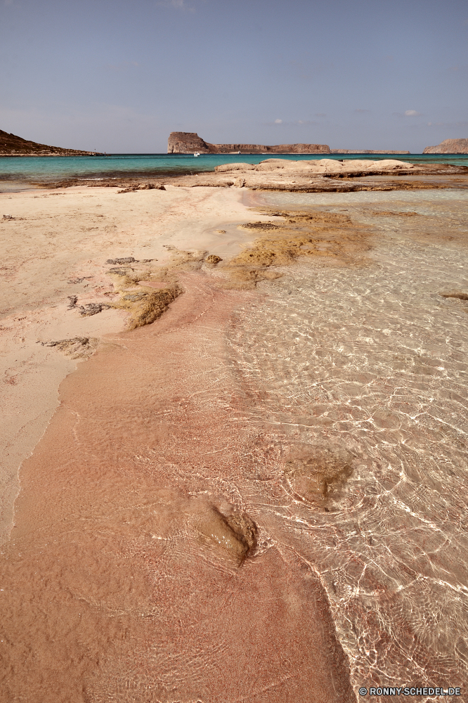 Balos Beach Sand Boden Erde Strand Meer Ozean Reisen Küste Landschaft Himmel Wasser Urlaub Düne Wüste Sommer Tropischer Insel Ufer Welle Sonne Entspannen Sie sich Küste Paradies Urlaub Tourismus sonnig im freien seelandschaft Horizont sandigen landschaftlich Wolke Sandbank Wellen trocken Fels natürliche Entspannung Wolken Resort Ziel Park Szenerie im freien heiß klar friedliche Küste Grat Sonnenlicht niemand am Meer Bar ruhige Berg Tag exotische Barrier Surf Abenteuer Berge Stein Erholung Fußabdruck Arid Meeresküste Tal Fuß Szene idyllische Wärme warm nationalen Fußabdrücke Schlucht Golden Klima Urlaub Sonnenaufgang Freizeit gelb Dünen Escape Wendekreis Wanderweg einsam ruhig Bucht Felsen Muster Sonnenschein Ruhe Frieden sand soil earth beach sea ocean travel coast landscape sky water vacation dune desert summer tropical island shore wave sun relax coastline paradise holiday tourism sunny outdoor seascape horizon sandy scenic cloud sandbar waves dry rock natural relaxation clouds resort destination park scenery outdoors hot clear peaceful coastal ridge sunlight nobody seaside bar tranquil mountain day exotic barrier surf adventure mountains stone recreation footprint arid seashore valley foot scene idyllic heat warm national footprints canyon golden climate vacations sunrise leisure yellow dunes escape tropic trail lonely quiet bay rocks pattern sunshine calm peace