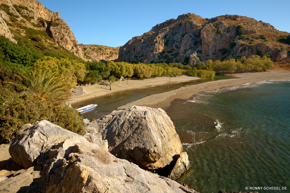 Preveli Palm Beach Berg Berge Schlucht Tal Landschaft Wildnis Fluss Fels Schlucht Himmel Reisen Wasser Felsen Hochland Wald natürliche depression Wolken Stein Bereich Park geologische formation im freien Klippe Spitze hoch nationalen Tourismus See Umgebung im freien Gletscher Schnee Hügel Stream Baum landschaftlich Gras Wolke Szenerie Becken natürliche Szene Bäume Steine Sommer Wüste Tag Wandern Landschaften Panorama Herbst Alpen Alpine Mount übergeben Hügel felsigen Gelände Abenteuer Tourist Frühling Urlaub Creek Geologie Wild Norden Bereich Strömung Wetter Straße Spitzen Höhe Saison kalt Panorama Fuß Ziel Eis Farbe mountain mountains canyon valley landscape wilderness river rock ravine sky travel water rocks highland forest natural depression clouds stone range park geological formation outdoor cliff peak high national tourism lake environment outdoors glacier snow hill stream tree scenic grass cloud scenery basin natural scene trees stones summer desert day hiking scenics panorama autumn alps alpine mount pass hills rocky terrain adventure tourist spring vacation creek geology wild north area flow weather road peaks altitude season cold panoramic walking destination ice color