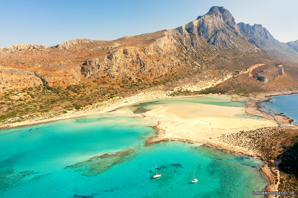 Balos Beach Strand Sand Meer Ozean Wasser Küste Reisen Sandbank Landschaft Urlaub Himmel Bucht Sommer Insel Bar Sonne Fels Ufer Welle landschaftlich Tourismus Küste Urlaub Barrier Grat Tropischer Berg geologische formation Wellen sonnig Resort Paradies Baum natürliche Höhe Ziel im freien Szenerie See Wolke Wolken Berge seelandschaft Szene Türkis Entspannen Sie sich Entspannung klar Tourist natürliche Horizont Boden Klippe warm Palm ruhige Surf Stein Park Erholung romantische Frühling Körper des Wassers im freien Ruhe natürliche depression Küste Sonnenlicht heißer Frühling Erde Urlaub Hügel friedliche entspannende sandigen Felsen Boot exotische am Meer Küstenlinie idyllische Sonnenschein Umgebung Bäume Lagune felsigen Pazifik Tal Tag Panorama heiß Freizeit Becken Sonnenuntergang Inseln Reiseziele Landschaften Traum Stadt Wüste Reflexion Düne beach sand sea ocean water coast travel sandbar landscape vacation sky bay summer island bar sun rock shore wave scenic tourism coastline holiday barrier ridge tropical mountain geological formation waves sunny resort paradise tree natural elevation destination outdoor scenery lake cloud clouds mountains seascape scene turquoise relax relaxation clear tourist natural horizon soil cliff warm palm tranquil surf stone park recreation romantic spring body of water outdoors calm natural depression coastal sunlight hot spring earth vacations hill peaceful relaxing sandy rocks boat exotic seaside shoreline idyllic sunshine environment trees lagoon rocky pacific valley day panorama hot leisure basin sunset islands destinations scenics dream city desert reflection dune