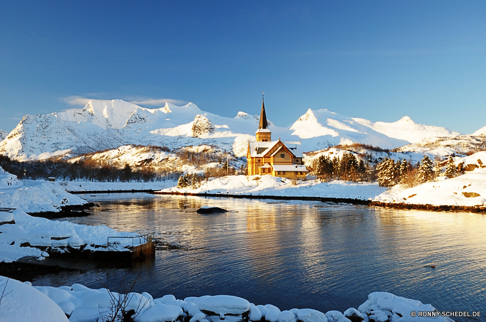 Kabelvag Berg See Wasser Landschaft am See Schnee Ufer Himmel Berge Bereich Fluss landschaftlich Reisen Resort Stadt Szenerie Reflexion Becken Gebäude Bootshaus Meer Ozean Wald Tourismus Spitze nationalen Bäume Park natürliche depression Sonne Wahrzeichen Boot geologische formation Schuppen Stadt Bucht im freien Wolken Sommer Haus Gletscher Dorf Hafen Tourist Architektur Winter Eis Gebäude Hügel Wolke Kirche Ruhe ruhige Alpen Häuser klar Nebengebäude im freien kalt berühmte friedliche Küste Urlaub Panorama Fels am Wasser Strand Schiff Urlaub Alpine sonnig Baum Alp Stein Insel alt Spitzen Struktur Wildnis Licht idyllische Felsen Ziel Umgebung Entwicklung des ländlichen Herbst Gras Landschaften malerische Szene Boote felsigen Panorama Marina Dämmerung Spiegel Schloss Sonnenaufgang Dach Tempel Horizont Sonnenlicht Urban mountain lake water landscape lakeside snow shore sky mountains range river scenic travel resort city scenery reflection basin building boathouse sea ocean forest tourism peak national trees park natural depression sun landmark boat geological formation shed town bay outdoor clouds summer house glacier village harbor tourist architecture winter ice buildings hill cloud church calm tranquil alps houses clear outbuilding outdoors cold famous peaceful coast holiday panorama rock waterfront beach ship vacation alpine sunny tree alp stone island old peaks structure wilderness light idyllic rocks destination environment rural autumn grass landscapes picturesque scene boats rocky panoramic marina dusk mirror castle sunrise roof temple horizon sunlight urban