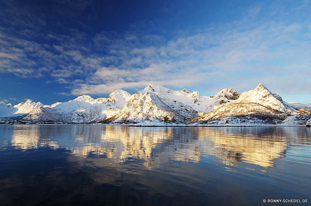 Kabelvag Berg See Bereich Landschaft Berge Himmel Wald Schnee Wasser Bootshaus Park Fluss am See Szenerie Reflexion Wolken Spitze nationalen Bäume Baum Ufer landschaftlich Schuppen Gletscher im freien im freien Wolke Tourismus Ruhe Gras Wildnis Hügel Reisen Gebäude Umgebung Struktur Nebengebäude felsigen ruhige klar Sommer Fels Eis Tal Herbst Wahrzeichen Ozean Panorama Szene sonnig Atmosphäre Spitzen Landschaften Hügel Hölzer gelassene idyllische Ökologie friedliche Mount majestätisch Landschaften hoch Felsen natürliche fallen Horizont Sonne Wandern Spiegel kalt Winter Saison Kiefer Alpen Alpine Klippe Alp Resort Erhaltung Feld Urlaub Sonnenlicht Entwicklung des ländlichen Bergsteigen Nationalpark Tag Teich Panorama Schloss Stream horizontale bewölkt noch Land Landschaft Gewächshaus am Morgen Brücke mountain lake range landscape mountains sky forest snow water boathouse park river lakeside scenery reflection clouds peak national trees tree shore scenic shed glacier outdoors outdoor cloud tourism calm grass wilderness hill travel building environment structure outbuilding rocky tranquil clear summer rock ice valley autumn landmark ocean panorama scene sunny atmosphere peaks landscapes hills woods serene idyllic ecology peaceful mount majestic scenics high rocks natural fall horizon sun hiking mirror cold winter season pine alps alpine cliff alp resort conservation field vacation sunlight rural mountaineering national park day pond panoramic castle stream horizontal cloudy still country countryside greenhouse morning bridge