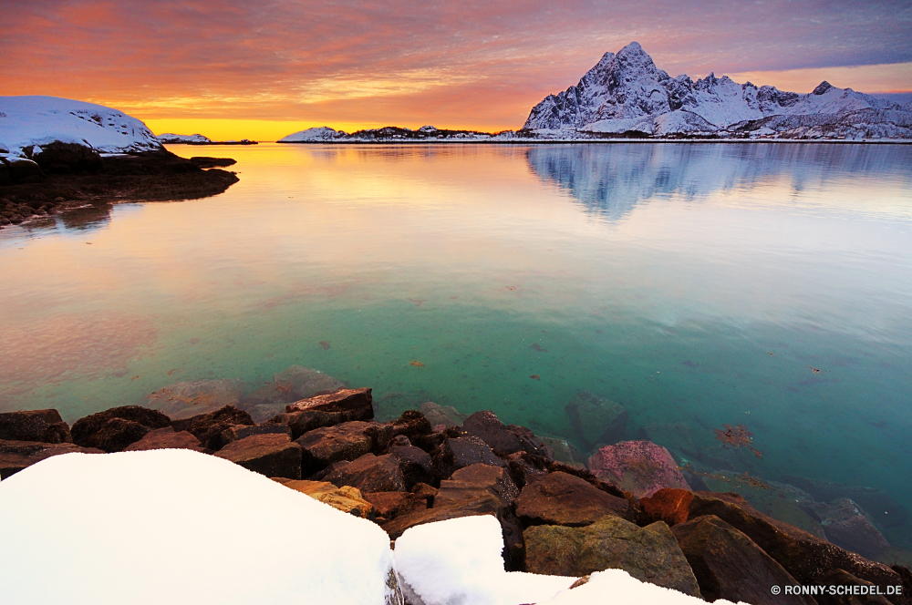 Kabelvag Wasser See Landschaft Himmel Strand Berg Ozean Reflexion Meer Reisen Wolken Sonnenuntergang Berge Küste Szenerie Sommer landschaftlich Insel Sonne Bootshaus Wald Fels Tourismus Schnee Felsen Sonnenaufgang friedliche Wolke Urlaub Küste Ruhe Horizont Bäume Park Schuppen Baum 'Nabend im freien nationalen Ufer Fluss Resort Bucht Gebäude Wetter sonnig natürliche Licht Schiff Wildnis Sand Nebengebäude felsigen Fischer Wild bewölkt Kontur im freien Morgenröte Panorama Dämmerung kalt Struktur Urlaub am Morgen Spitze klar Szene Farbe Haus bunte Stein Körper des Wassers Orange Gletscher Landschaften Hövel Teich Wandern Tag Saison Schiff Tropischer Sonnenschein Hügel Wellen Umgebung Welle Boot Wahrzeichen Herbst Dam seelandschaft Sturm Wrack Winter Entspannen Sie sich idyllische Bereich ruhige fallen Klippe Atmosphäre water lake landscape sky beach mountain ocean reflection sea travel clouds sunset mountains coast scenery summer scenic island sun boathouse forest rock tourism snow rocks sunrise peaceful cloud vacation coastline calm horizon trees park shed tree evening outdoors national shore river resort bay building weather sunny natural light ship wilderness sand outbuilding rocky fisherman wild cloudy silhouette outdoor dawn panorama dusk cold structure holiday morning peak clear scene color house colorful stone body of water orange glacier landscapes hovel pond hiking day season vessel tropical sunshine hill waves environment wave boat landmark autumn dam seascape storm wreck winter relax idyllic range tranquil fall cliff atmosphere