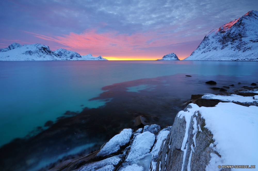 Haukland Beach Berg Gletscher Himmel Schnee Landschaft Berge Eis Wasser See Winter Reisen Resort Ozean Meer Spitze Wolken Sonnenuntergang Sonne landschaftlich Wald Strand Felsen Steigung Fels kalt Bäume Sonnenaufgang im freien im freien Wolke Szenerie geologische formation Urlaub Reflexion Ufer Tourismus Baum Skipiste Küste Sommer Park Horizont Bereich Hügel hoch Wetter Szene sonnig Saison ruhige Licht Küstenlinie Schiff Küste Insel Ruhe Barrier Umgebung Fluss Dämmerung Frost Panorama Kap natürliche Tourist 'Nabend nationalen am Morgen Wellenbrecher majestätisch Wandern Sturm Wildnis Ski bewölkt Nach oben natürliche Höhe friedliche Grat Arktis Sonnenlicht Wandern Frühling Alpen Wild Bucht Eisberg felsigen Dämmerung Süden Kontur Obstruktion Entwicklung des ländlichen Alp mountain glacier sky snow landscape mountains ice water lake winter travel resort ocean sea peak clouds sunset sun scenic forest beach rocks slope rock cold trees sunrise outdoor outdoors cloud scenery geological formation vacation reflection shore tourism tree ski slope coast summer park horizon range hill high weather scene sunny season tranquil light shoreline ship coastline island calm barrier environment river twilight frost panorama cape natural tourist evening national morning breakwater majestic hiking storm wilderness ski cloudy top natural elevation peaceful ridge arctic sunlight trekking spring alps wild bay iceberg rocky dusk south silhouette obstruction rural alp