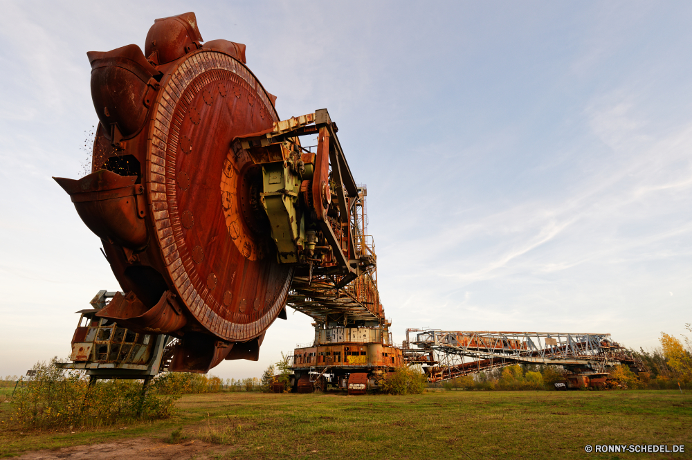  Industrie Kran Maschine Park Himmel Industrielle Gerät Bau Darm-Trakt Arbeit Stahl macht Turbine Ausrüstung Energie Architektur Fracht Gebäude Hafen Umgebung Hafen schwere Geschäft Hebegerät Pumpe Dock Versand Kraftstoffpumpe Gas Verkehr Schiff Turm Fluss Meer Öl Technologie Handwerk Wasser alt Stadt Radioteleskop Metall Space shuttle Transport Rad Maschinen Struktur hoch Eisen Wolke Landschaft Container Ökologie Krane Laden Plattform Umweltverschmutzung Reisen Bohren Geschichte Aufzug Rohr Astronomisches Teleskop Urban Betonmischer Raumschiff Handel Szene Ingenieurwesen Speicher Fahrt Werkzeug Kontur Satellit Schiff Riesenrad Mühle Benzin Fracht Mineral Umwelt- Website Fabrik Teleskop im freien Fahrzeug Sonnenuntergang Aktivität Nacht gelb Entwicklung des ländlichen Spule Extraktion Werft Laden Windmühle gut Produktion Holländisch Westen Dämmerung Bauernhof-Maschine schwarz Pflanze Kohle Landwirtschaft industry crane machine park sky industrial device construction tract work steel power turbine equipment energy architecture cargo building port environment harbor heavy business lifting device pump dock shipping fuel gas transport ship tower river sea oil technology craft water old city radio telescope metal space shuttle transportation wheel machinery structure high iron cloud landscape container ecology cranes loading platform pollution travel drilling history lift pipe astronomical telescope urban concrete mixer spacecraft trade scene engineering storage ride tool silhouette satellite vessel ferris wheel mill gasoline freight mineral environmental site factory telescope outdoors vehicle sunset activity night yellow rural bobbin extraction shipyard load windmill well production dutch west dusk farm machine black plant coal agriculture