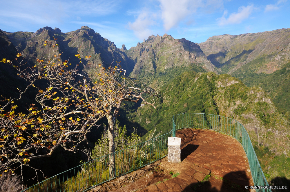 Vereda dos Balcoes Berg Bereich Berge Landschaft Alp Tal Himmel Wildnis Fels Baum Reisen nationalen im freien Fluss Park Wald natürliche Höhe Bäume Spitze Wolken Sommer geologische formation Schnee im freien Szenerie Stein Tourismus Hügel landschaftlich Wandern Panorama Klippe Schlucht Umgebung Alpen See Wolke Herbst Wüste Wasser Urlaub hoch Gras Felsen Steigung Straße Hochland Tourist natürliche Aufstieg Wahrzeichen sonnig bunte fallen Alpine felsigen Abenteuer Tag Landschaft Spitzen Wandern Hügel in der Nähe außerhalb friedliche Höhe woody plant Mount Landschaften Wanderung Szene Antike Geologie Norden Hölzer Stream Schlucht Süden Insel Ruhe ruhige Urlaub Saison mountain range mountains landscape alp valley sky wilderness rock tree travel national outdoor river park forest natural elevation trees peak clouds summer geological formation snow outdoors scenery stone tourism hill scenic hiking panorama cliff canyon environment alps lake cloud autumn desert water vacation high grass rocks slope road highland tourist natural ascent landmark sunny colorful fall alpine rocky adventure day countryside peaks trekking hills near outside peaceful altitude woody plant mount landscapes hike scene ancient geology north woods stream ravine south island calm tranquil holiday season