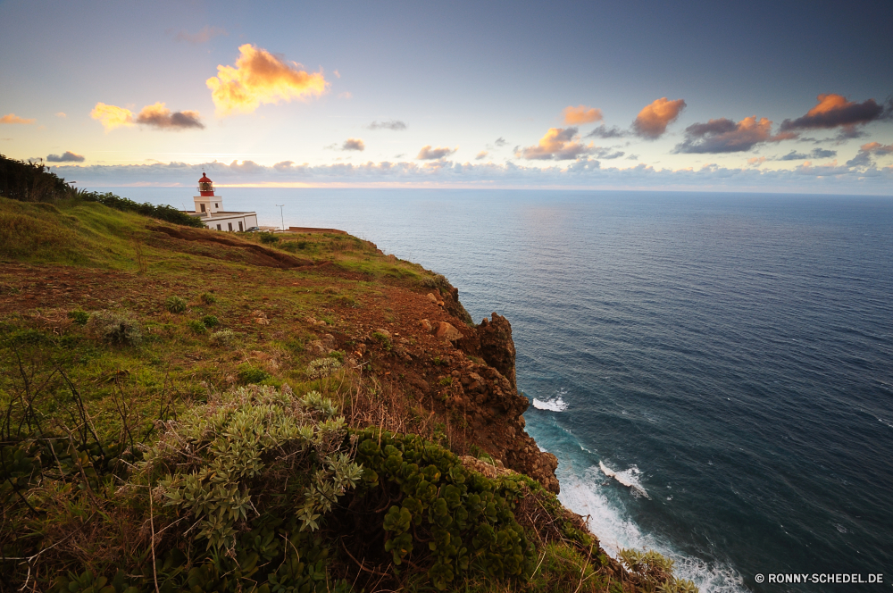 Ponta do Pargo Ozean Vorgebirge Meer Küste natürliche Höhe Kap geologische formation Strand Küste Wasser Landschaft Fels Klippe Küstenlinie Ufer Felsen Reisen Urlaub Himmel Sonne landschaftlich Sommer Welle Insel Szenerie Tourismus seelandschaft Bucht felsigen Berg Urlaub Küste Wellen Stein Sand am Meer Hügel Leuchtfeuer Horizont im freien Sonnenuntergang Turm Baum Wolke sonnig Wolken Szene im freien Pazifik Wetter Ziel Tropischer Struktur Berge friedliche Umgebung Klippen Körper des Wassers Surf Licht See Park Wahrzeichen Leuchtturm Tag England Saison Paradies Süden Entspannen Sie sich Tourist ruhige Gras Gezeiten Inseln Meeresküste Türkis Sonnenaufgang Sonnenschein Farbe Sonnenlicht Bäume ocean promontory sea coast natural elevation cape geological formation beach coastline water landscape rock cliff shoreline shore rocks travel vacation sky sun scenic summer wave island scenery tourism seascape bay rocky mountain holiday coastal waves stone sand seaside hill beacon horizon outdoor sunset tower tree cloud sunny clouds scene outdoors pacific weather destination tropical structure mountains peaceful environment cliffs body of water surf light lake park landmark lighthouse day england season paradise south relax tourist tranquil grass tide islands seashore turquoise sunrise sunshine color sunlight trees