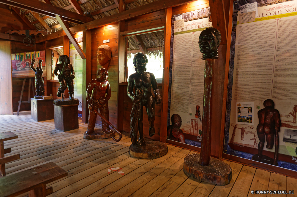 Martinique Shop Warenhauses Tabaktrafik Tür Geschäftssitz Gebäude Architektur Innenraum alt Haus Vorraum Eingang Fenster Einrichtung Barbershop Startseite Zimmer Stadt Palast Geschichte Mauer Luxus historischen Schiebetür Stein Religion traditionelle Stuhl Reisen historische Halle Stadt Schuh-shop Tourismus Tempel aus Holz Dekoration Innenaufnahme Stil Gestaltung Tabelle Mann Kultur China Denkmal Urlaub Platz Kirche Möbel Innenseite Holz Kimono Menschen Eingangstür Eintrag Antike Indoor Struktur Nacht Spalte Kunst Lampe Gebet moderne elegante bewegliche Barriere Mode Jahrgang Stock Person Gewand Detail Wahrzeichen Kleidung Kamin Public house shop mercantile establishment tobacco shop door place of business building architecture interior old house anteroom entrance window establishment barbershop home room city palace history wall luxury historic sliding door stone religion traditional chair travel historical hall town shoe shop tourism temple wooden decoration indoors style design table man culture china monument holiday place church furniture inside wood kimono people doorway entry ancient indoor structure night column art lamp prayer modern elegant movable barrier fashion vintage floor person robe detail landmark clothing fireplace public house