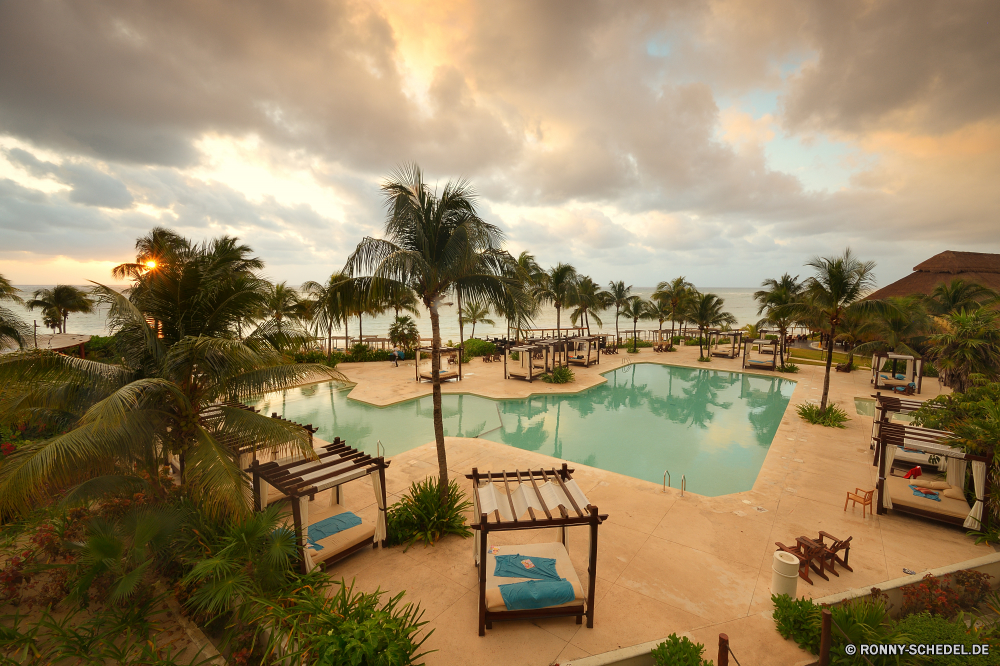 Akumal Bay Resort Resort Strand Ozean Urlaub Himmel Wasser Resorthotel Tropischer Meer Reisen Sand Insel Palm Paradies Baum Urlaub Landschaft Tourismus Sommer Küste Sonne Ufer Entspannen Sie sich Hotel Villa Bäume Wolken Terrasse Entspannung Szene Urlaub Schwimmbad Bucht idyllische Küste Ziel landschaftlich friedliche exotische Schwimmen Tourist Haus Luxus Freizeit sonnig ruhige Szenerie im freien Struktur Schwimmen Gebäude im freien Bereich Wolke Horizont Boot Kokosnuss Reiseziele Türkis seelandschaft warm heiß Fluss Wellen See Erholung klar Architektur am Meer Ruhe Regenschirm Wendekreis Welle Tag entspannende Lagune Pazifik Gebäude Sonnenaufgang Urlaub Rest Stadt Frieden Sonnenuntergang Stühle Tropen Boote Surf Küstenlinie gelassene Reise Sonnenschein Platz romantische Startseite Inseln Escape teure Stuhl Reise 'Nabend Stadt Sonnenlicht resort beach ocean vacation sky water resort hotel tropical sea travel sand island palm paradise tree holiday landscape tourism summer coast sun shore relax hotel villa trees clouds patio relaxation scene vacations pool bay idyllic coastline destination scenic peaceful exotic swimming tourist house luxury leisure sunny tranquil scenery outdoor structure swim building outdoors area cloud horizon boat coconut destinations turquoise seascape warm hot river waves lake recreation clear architecture seaside calm umbrella tropic wave day relaxing lagoon pacific buildings sunrise holidays rest city peace sunset chairs tropics boats surf shoreline serene journey sunshine place romantic home islands escape expensive chair trip evening town sunlight